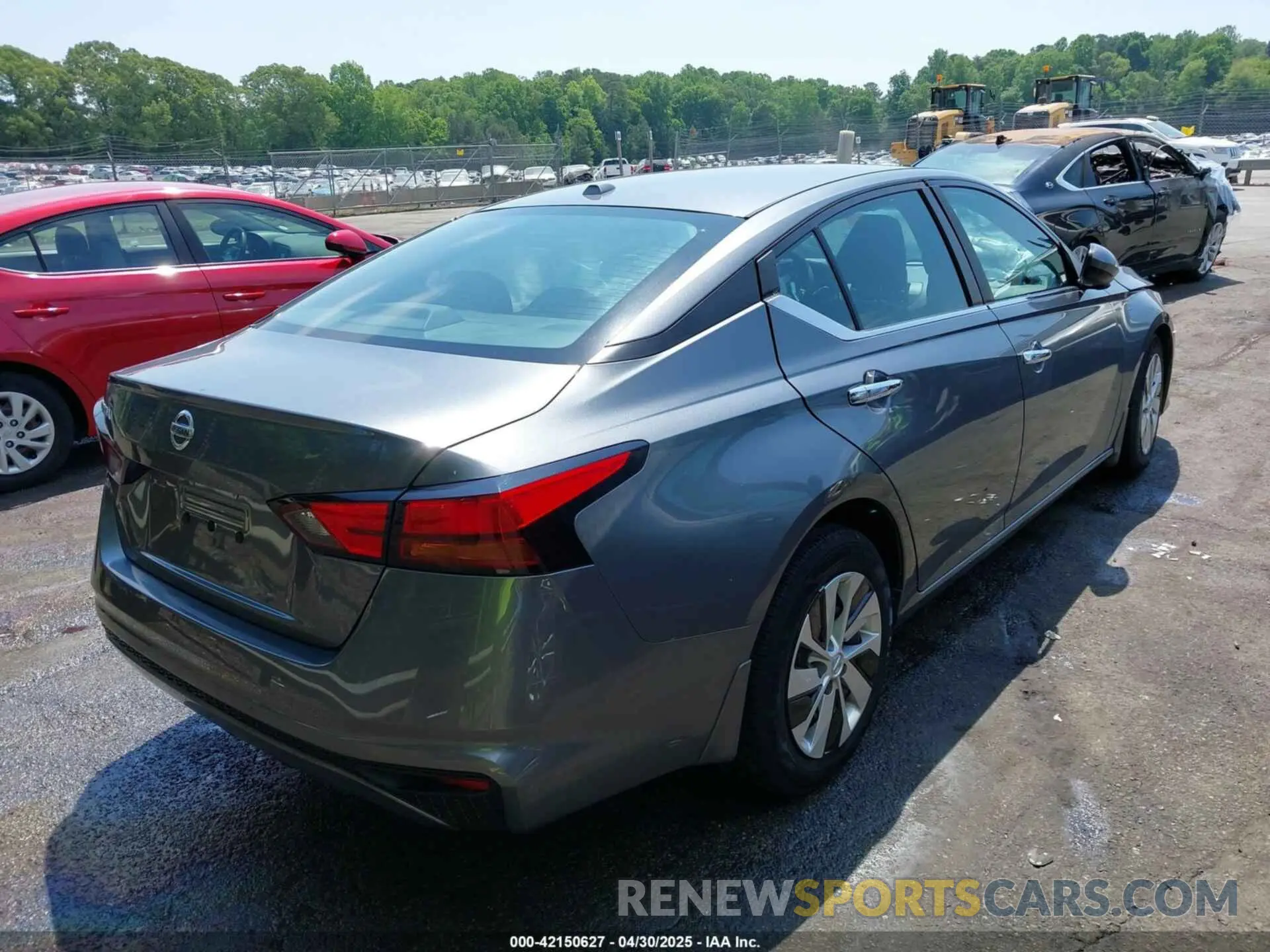 4 Photograph of a damaged car 1N4BL4BV4KC238988 NISSAN ALTIMA 2019