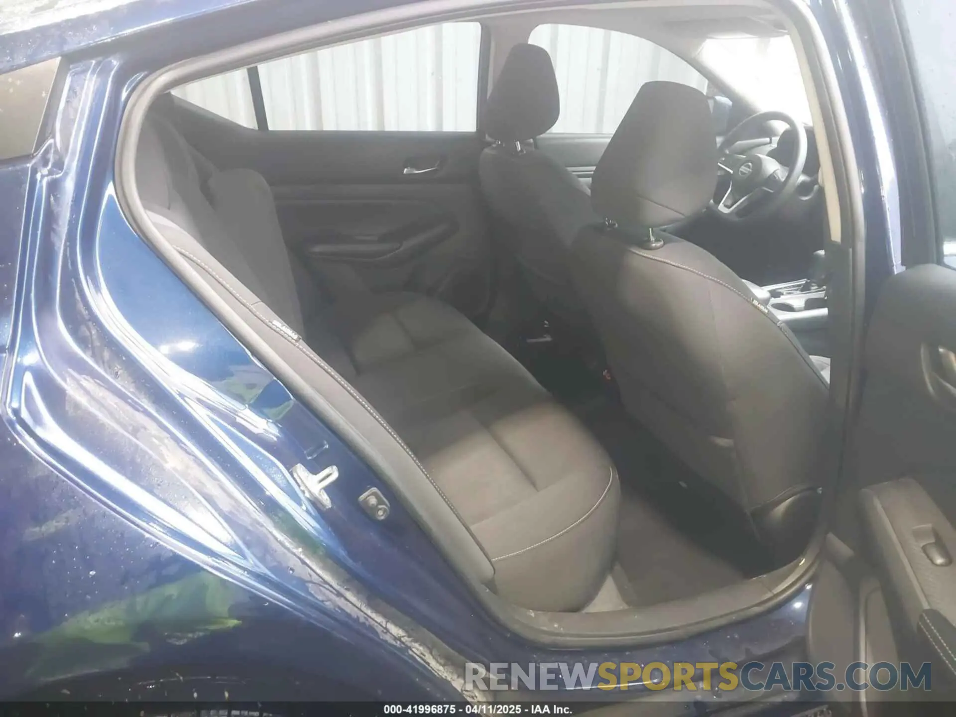 8 Photograph of a damaged car 1N4BL4BV4KC246105 NISSAN ALTIMA 2019
