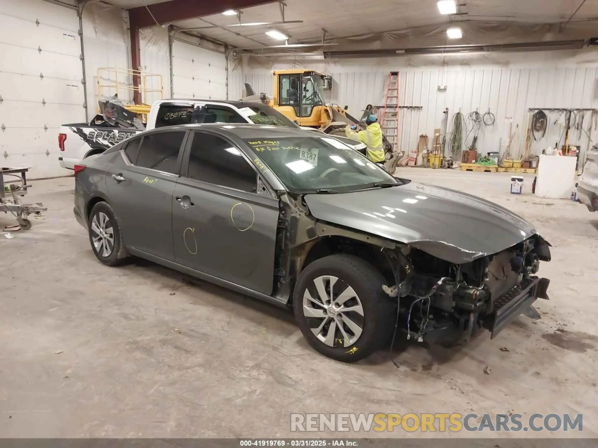 1 Photograph of a damaged car 1N4BL4BV4KC246749 NISSAN ALTIMA 2019