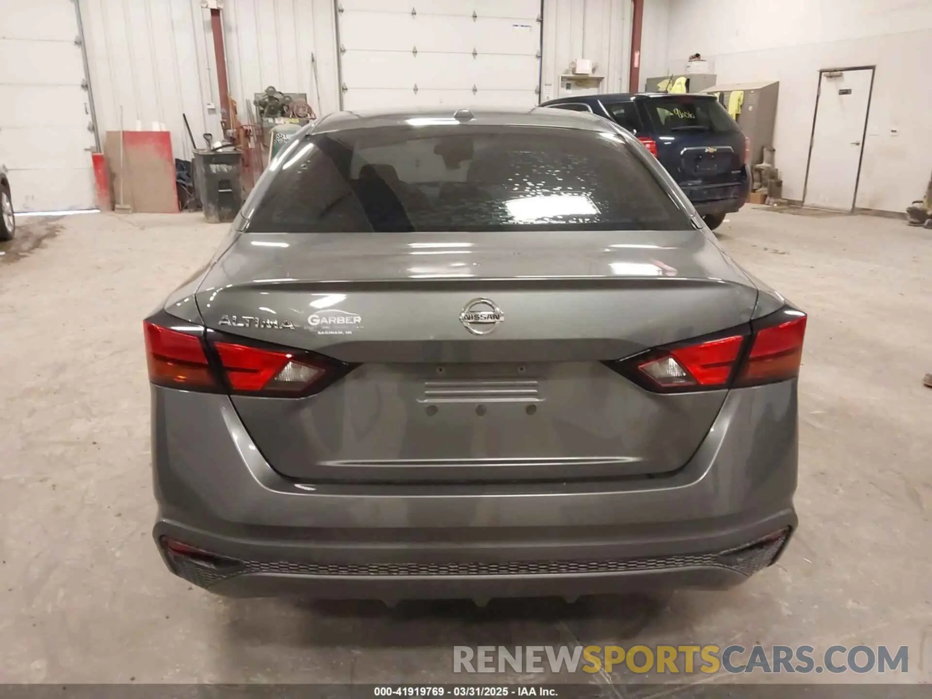 16 Photograph of a damaged car 1N4BL4BV4KC246749 NISSAN ALTIMA 2019