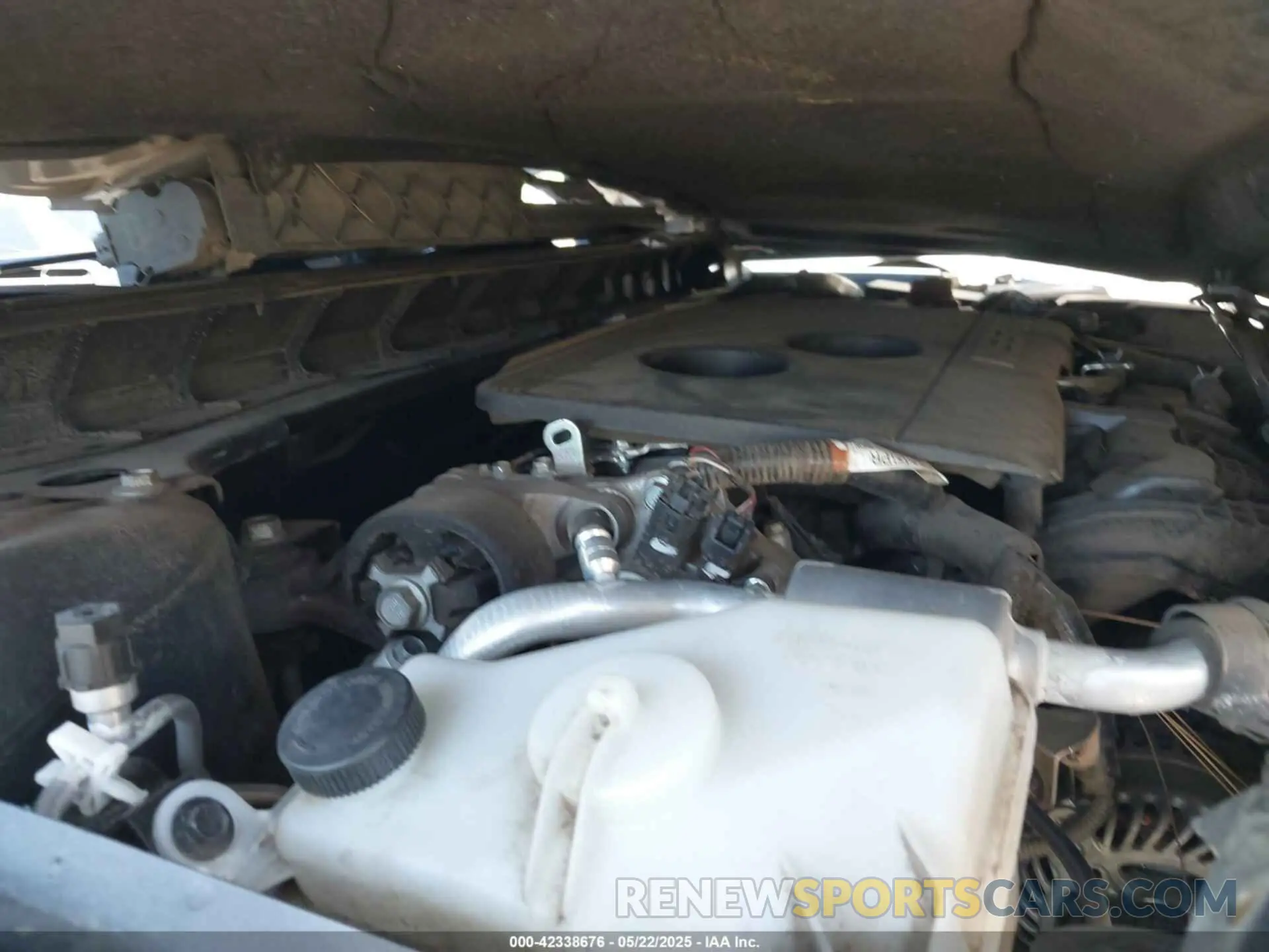10 Photograph of a damaged car 1N4BL4BV4KC249442 NISSAN ALTIMA 2019