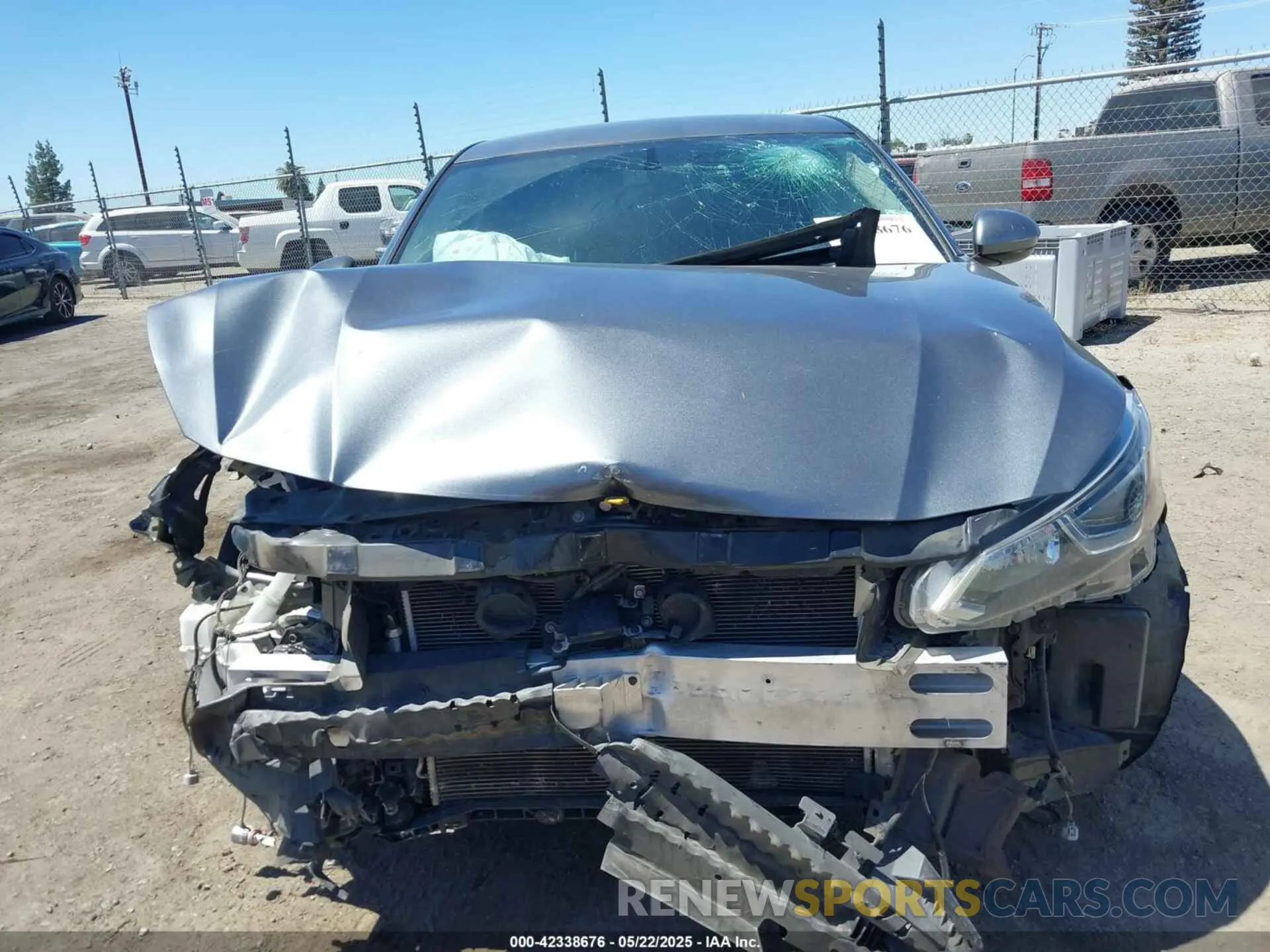 13 Photograph of a damaged car 1N4BL4BV4KC249442 NISSAN ALTIMA 2019