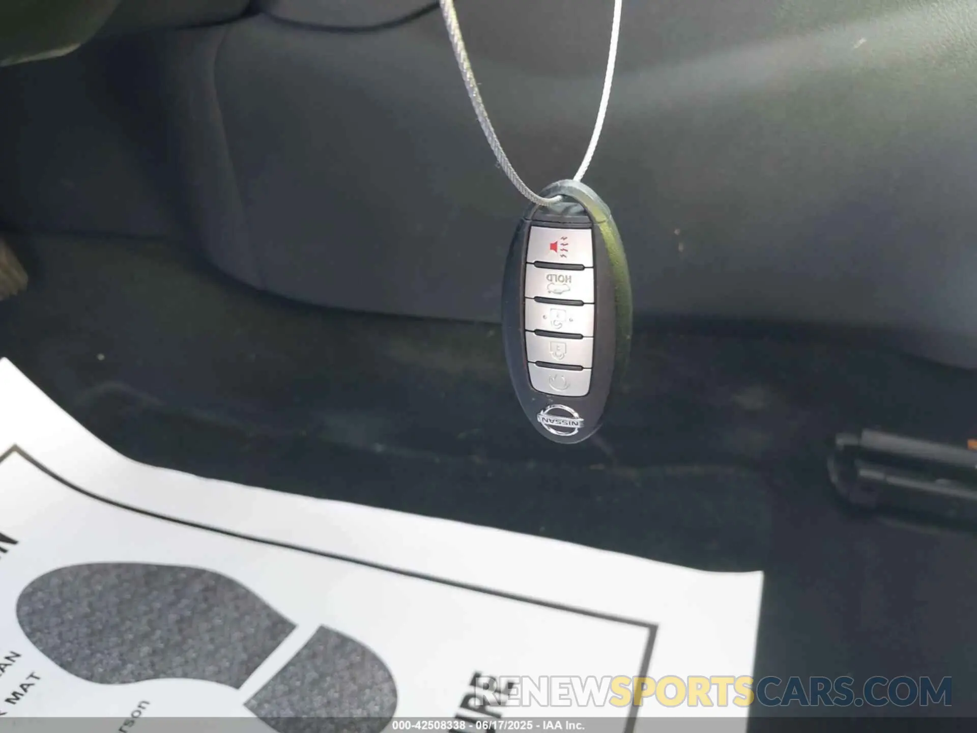 11 Photograph of a damaged car 1N4BL4BV4KC250252 NISSAN ALTIMA 2019