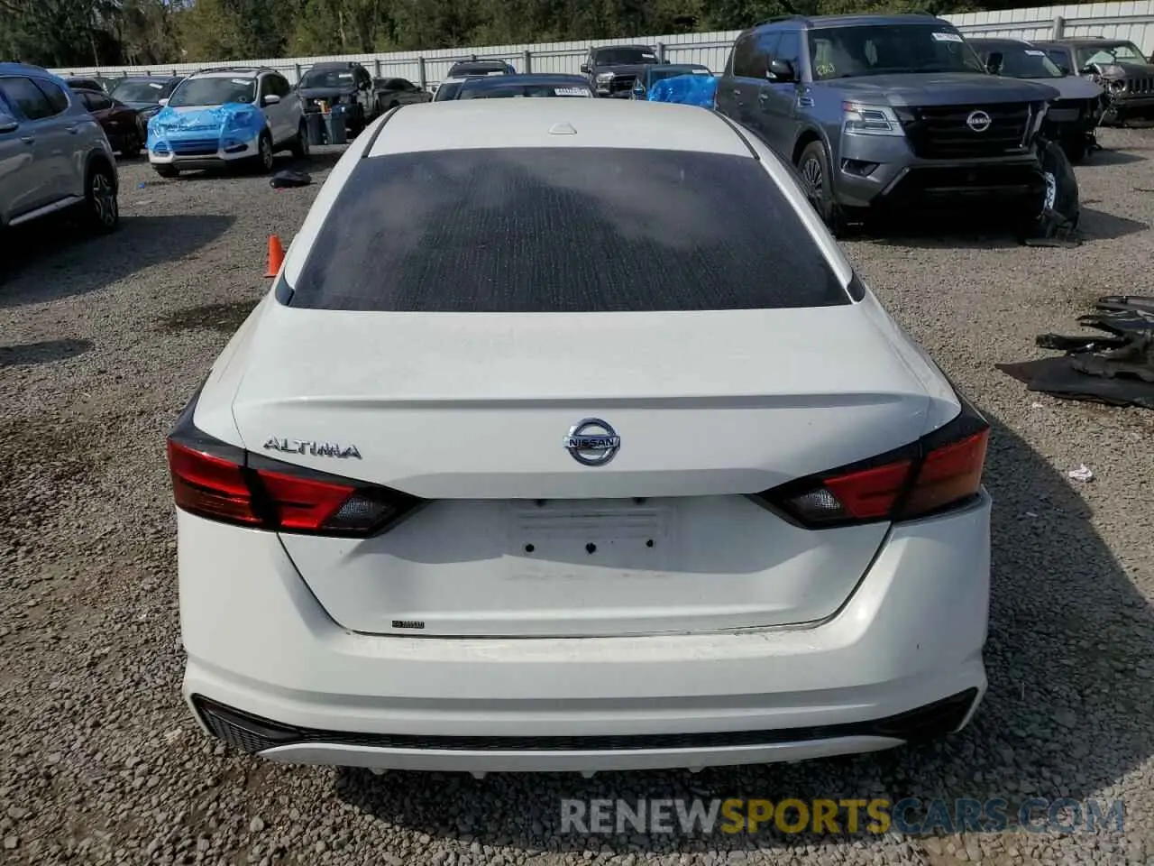 6 Photograph of a damaged car 1N4BL4BV4KC252146 NISSAN ALTIMA 2019