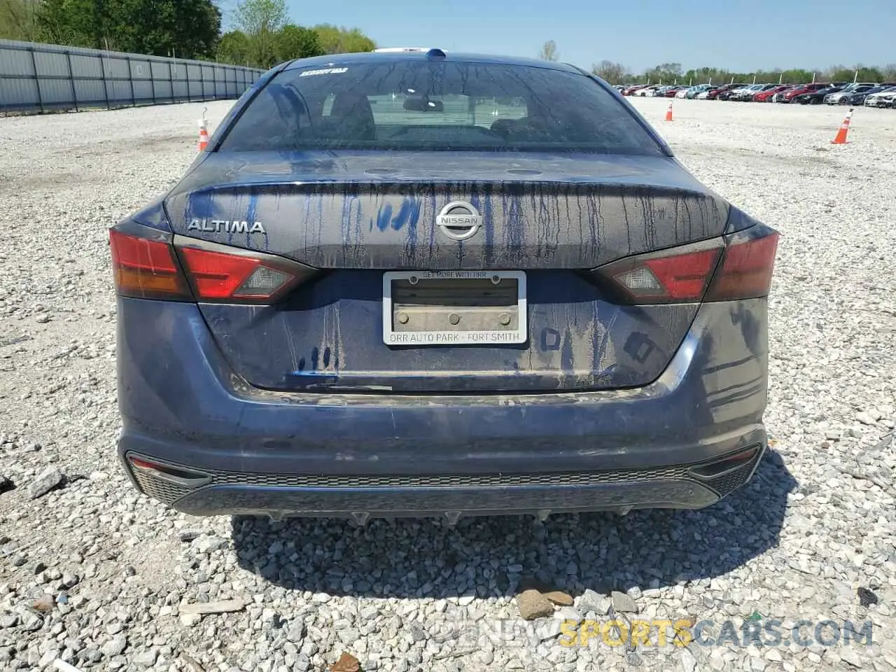 6 Photograph of a damaged car 1N4BL4BV4KN304010 NISSAN ALTIMA 2019