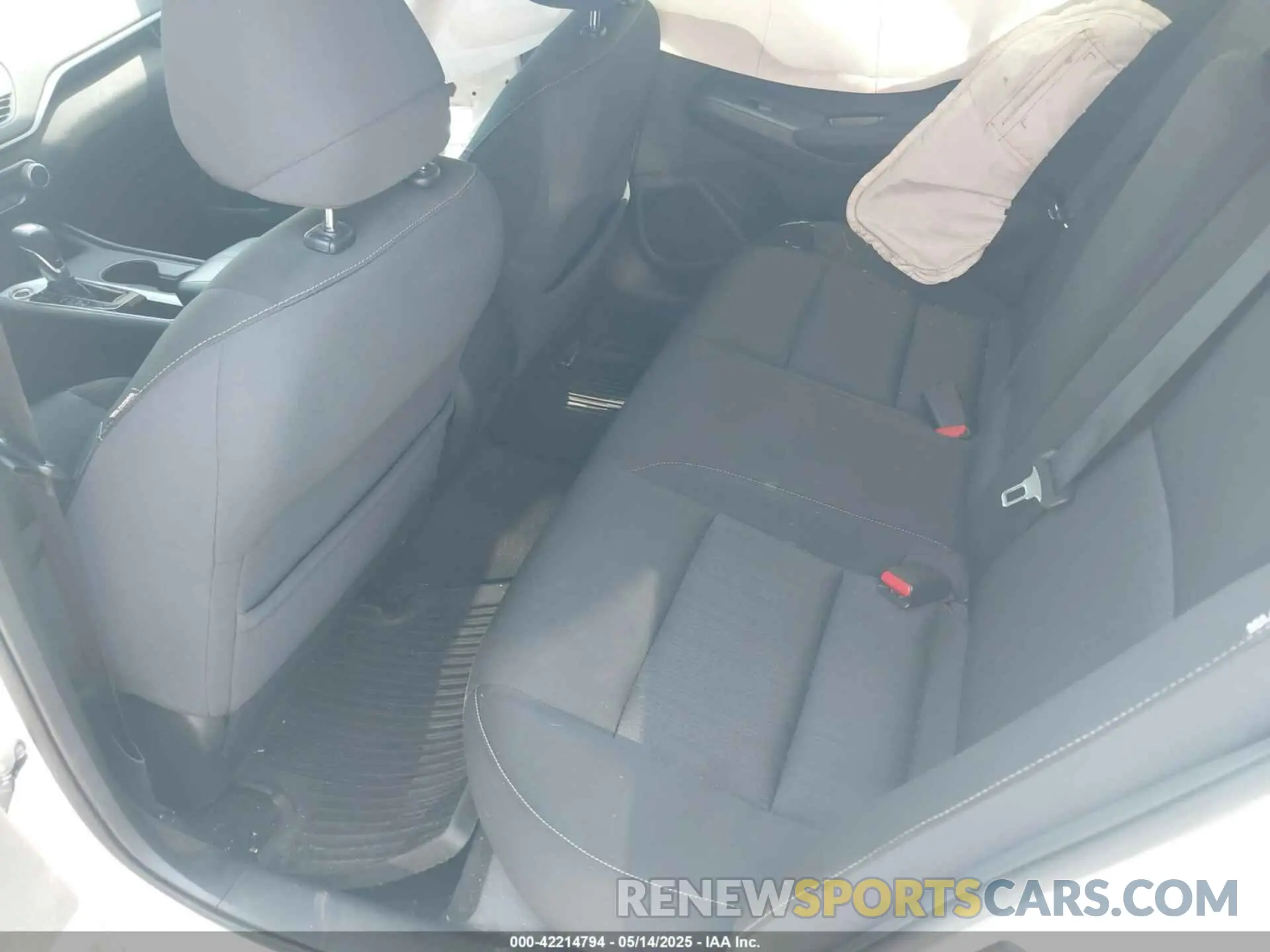 8 Photograph of a damaged car 1N4BL4BV4KN310969 NISSAN ALTIMA 2019