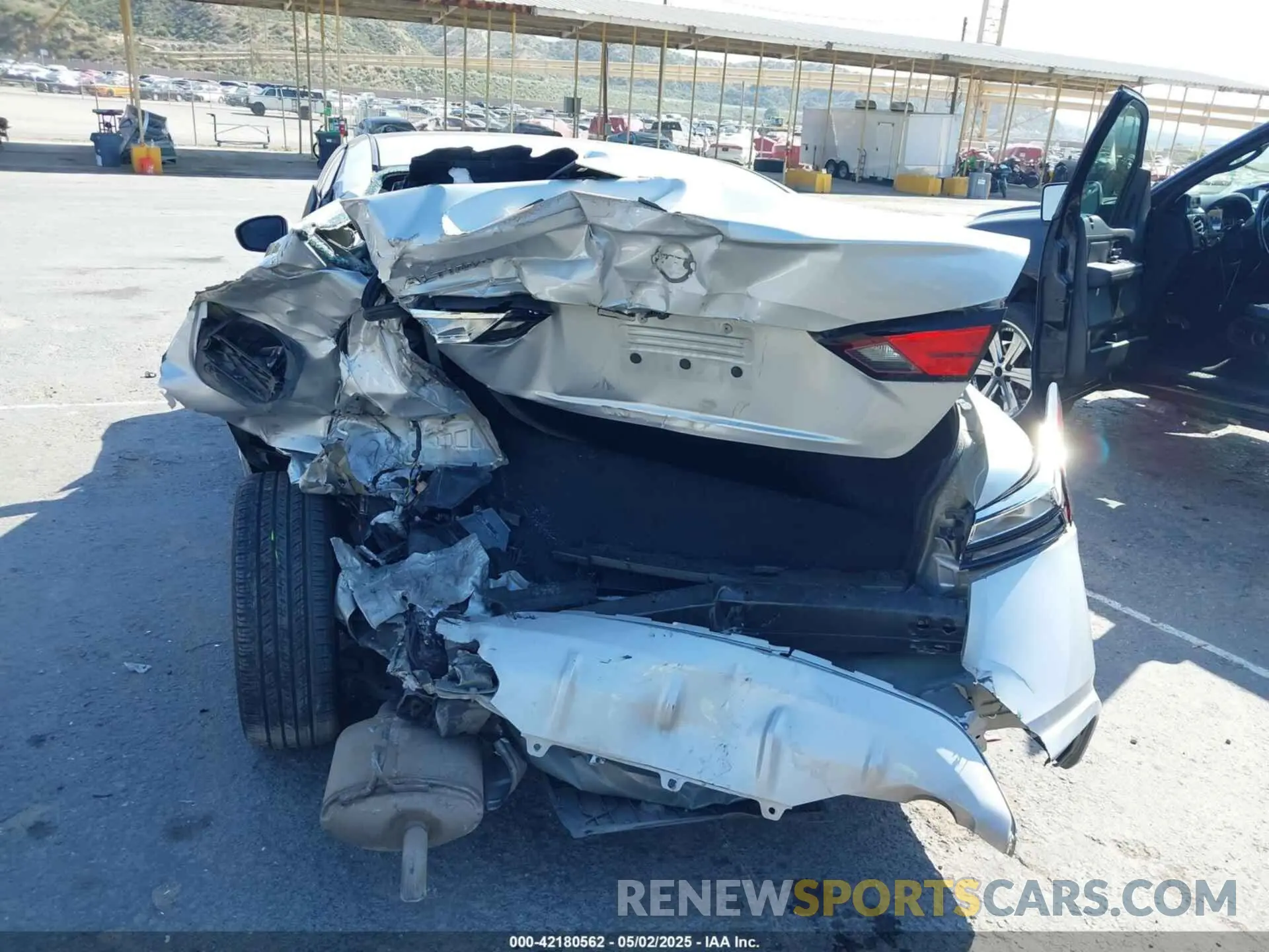 16 Photograph of a damaged car 1N4BL4BV4KN314603 NISSAN ALTIMA 2019