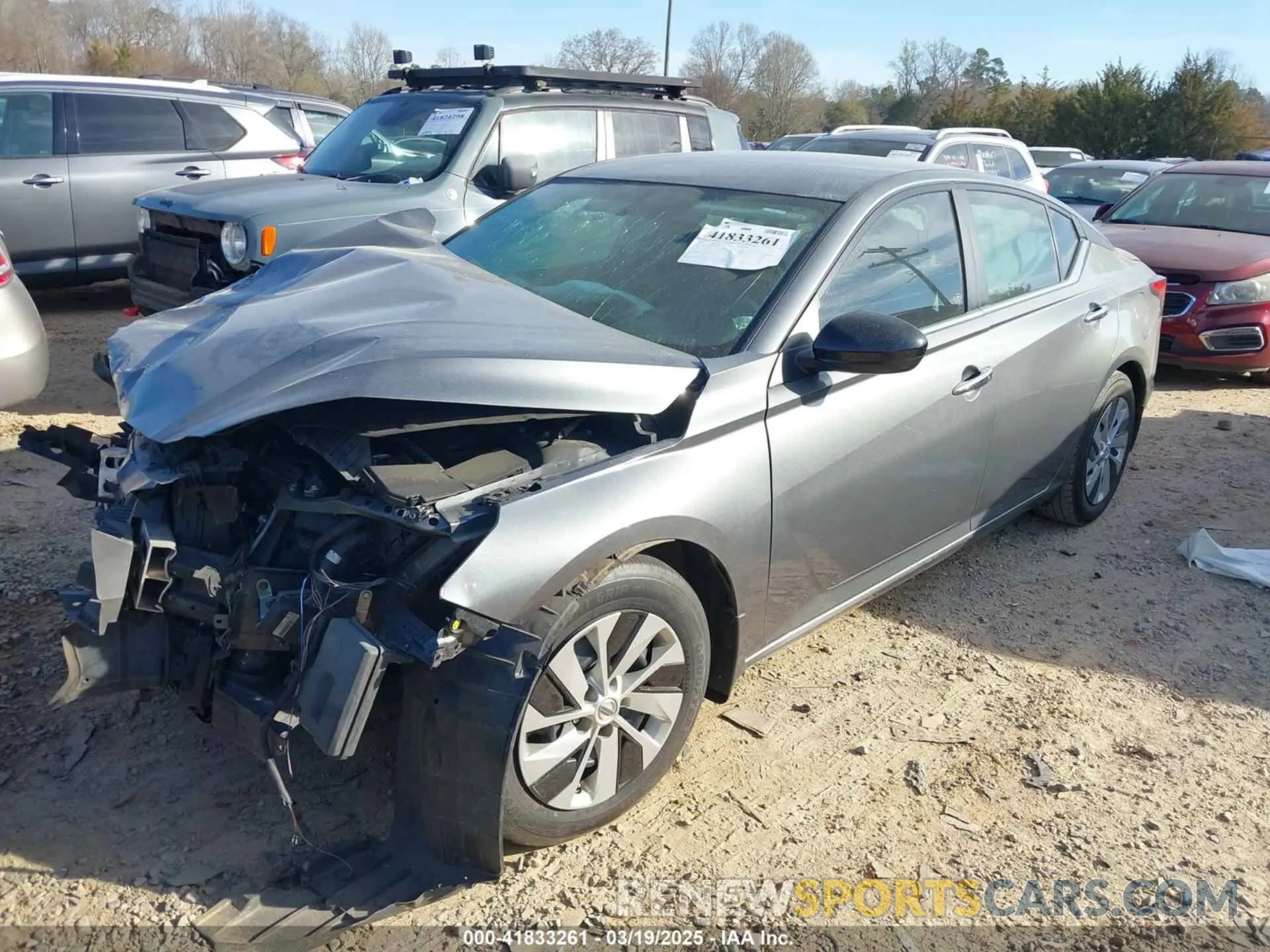 2 Photograph of a damaged car 1N4BL4BV5KC109979 NISSAN ALTIMA 2019