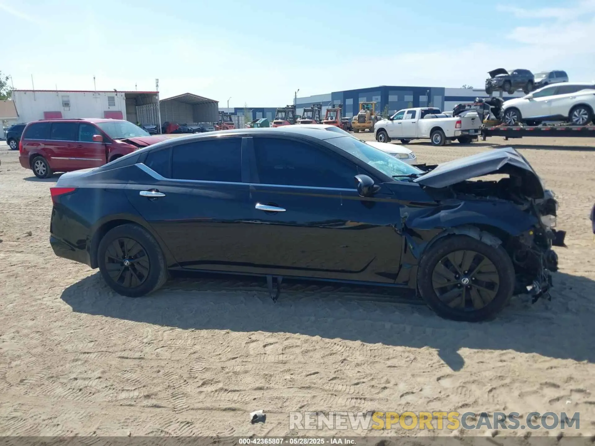 13 Photograph of a damaged car 1N4BL4BV5KC115846 NISSAN ALTIMA 2019