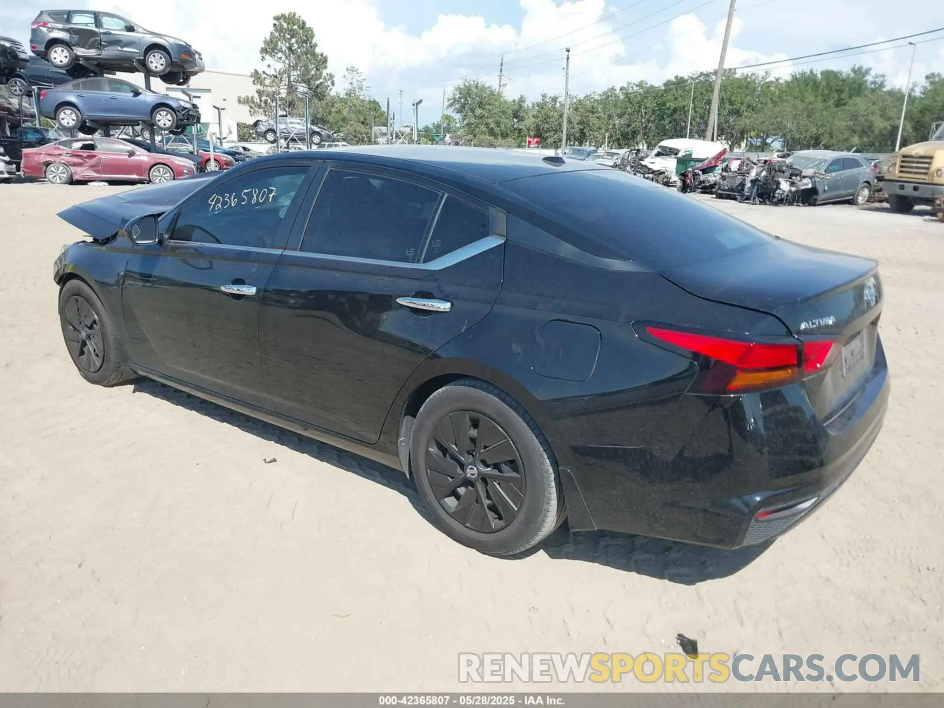 3 Photograph of a damaged car 1N4BL4BV5KC115846 NISSAN ALTIMA 2019