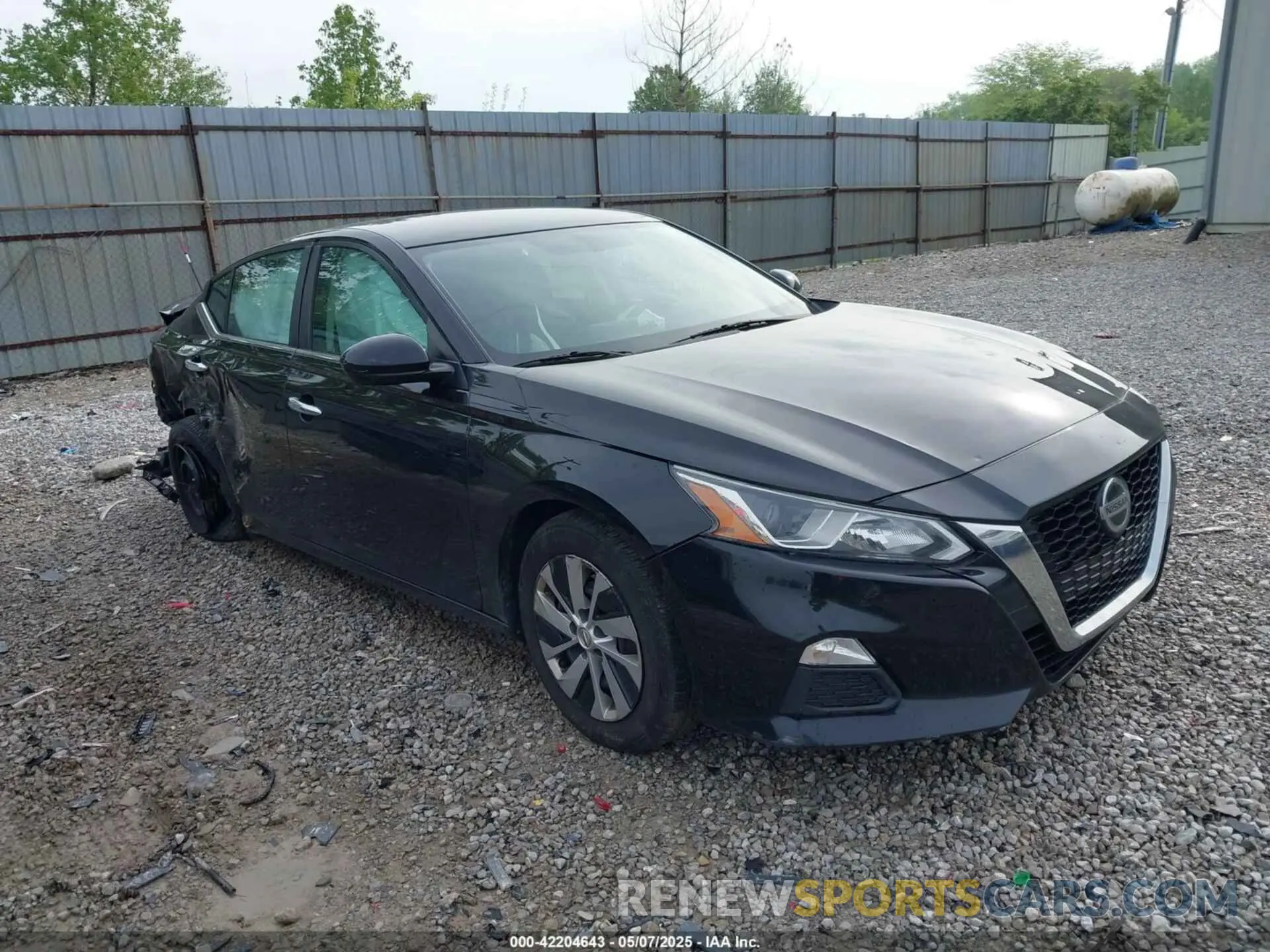 1 Photograph of a damaged car 1N4BL4BV5KC123686 NISSAN ALTIMA 2019