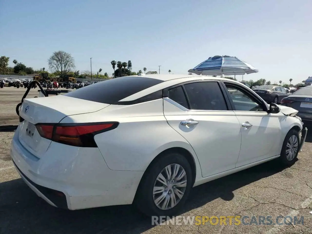3 Photograph of a damaged car 1N4BL4BV5KC130458 NISSAN ALTIMA 2019