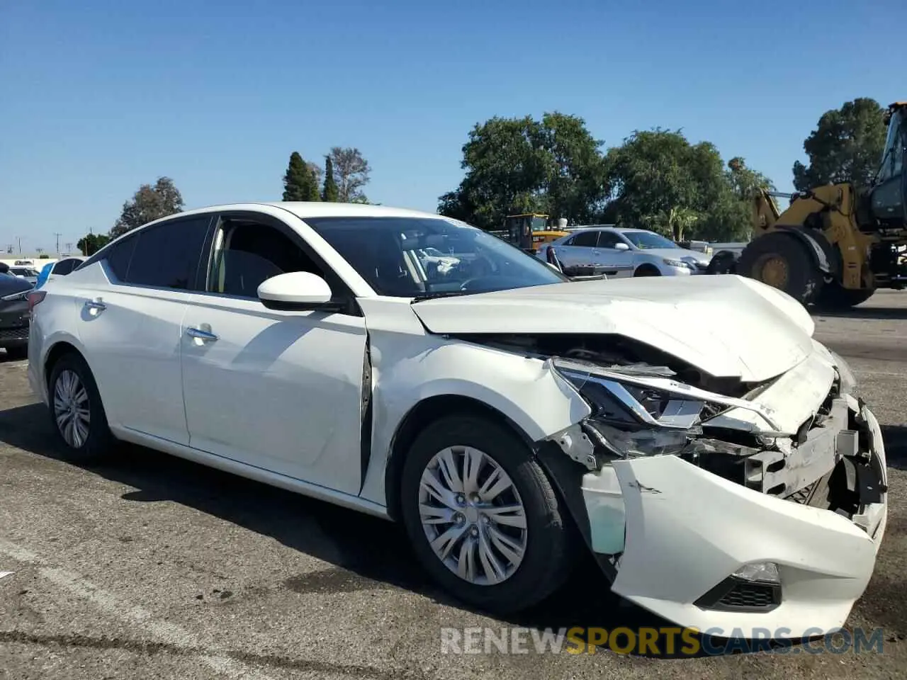 4 Photograph of a damaged car 1N4BL4BV5KC130458 NISSAN ALTIMA 2019