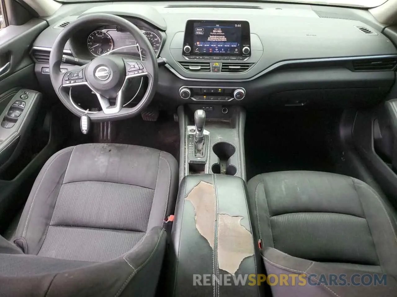 8 Photograph of a damaged car 1N4BL4BV5KC136759 NISSAN ALTIMA 2019