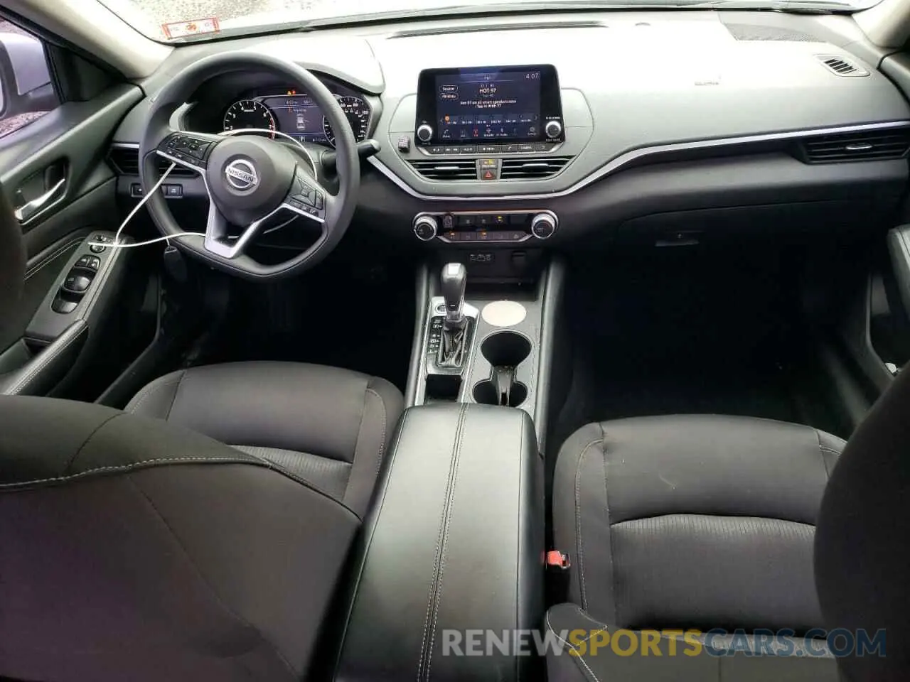 8 Photograph of a damaged car 1N4BL4BV5KC139404 NISSAN ALTIMA 2019