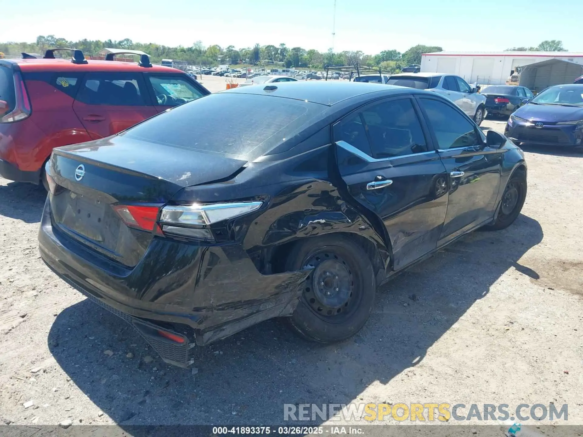 4 Photograph of a damaged car 1N4BL4BV5KC142562 NISSAN ALTIMA 2019
