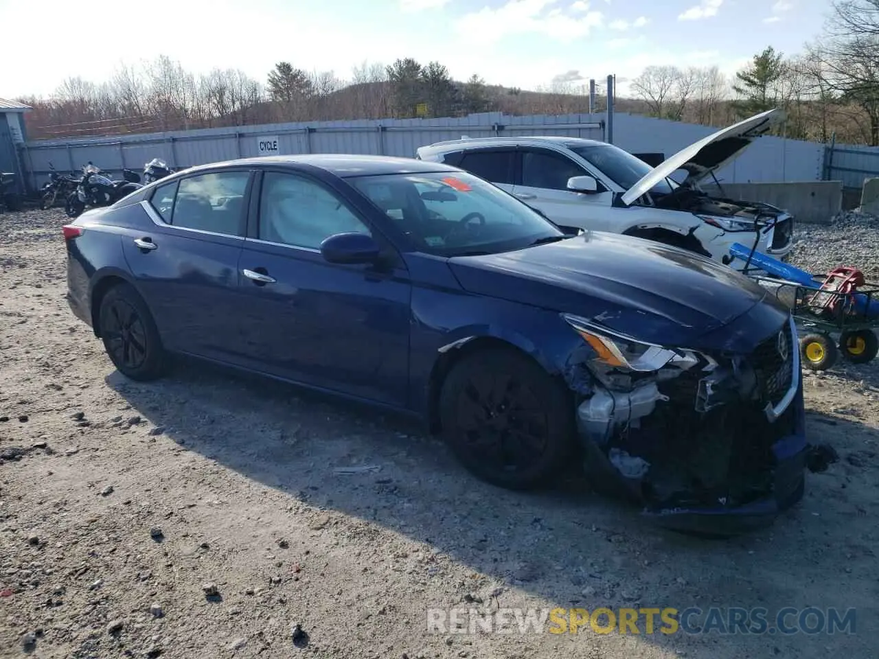 4 Photograph of a damaged car 1N4BL4BV5KC194323 NISSAN ALTIMA 2019