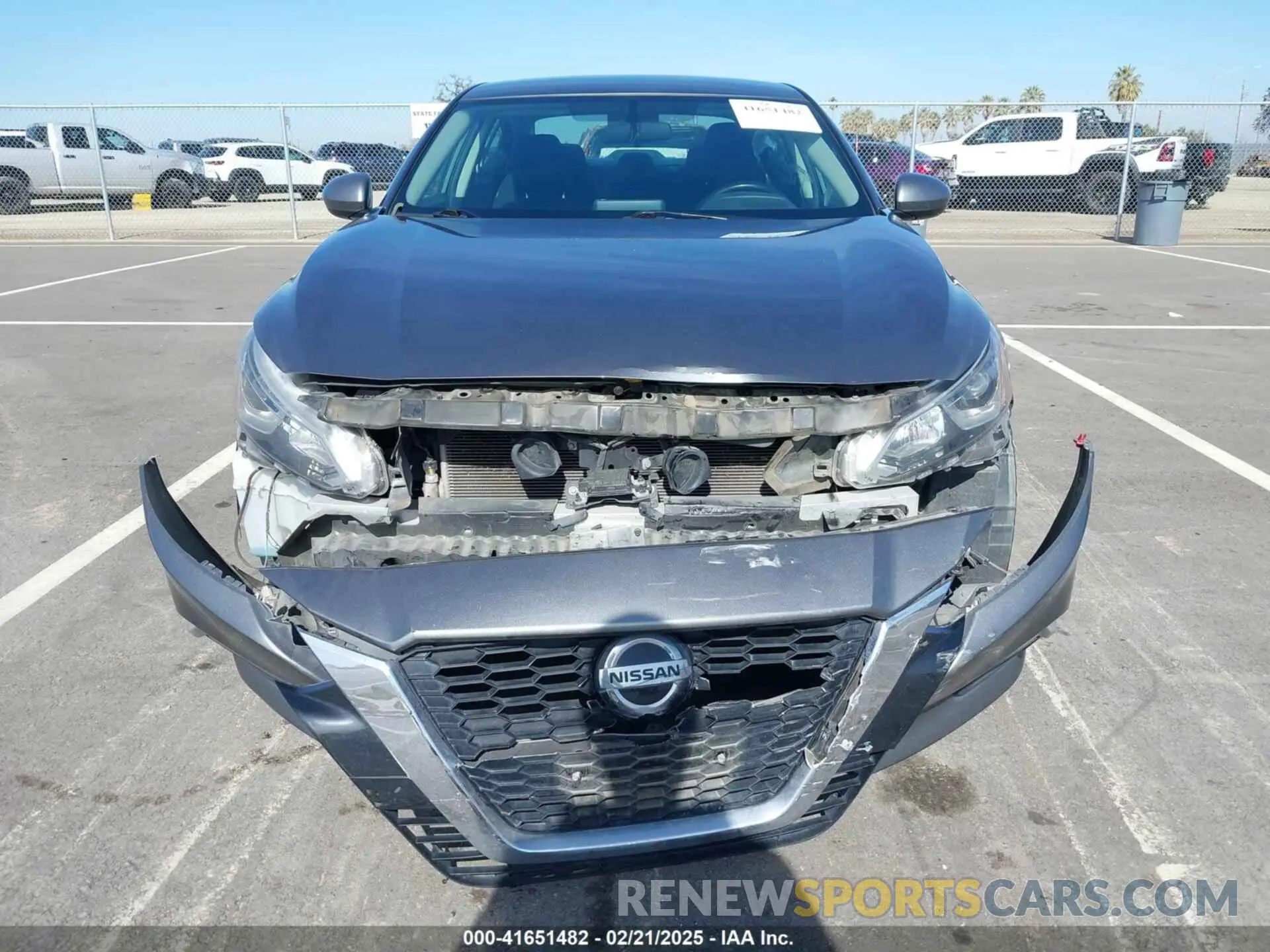 12 Photograph of a damaged car 1N4BL4BV5KC204364 NISSAN ALTIMA 2019