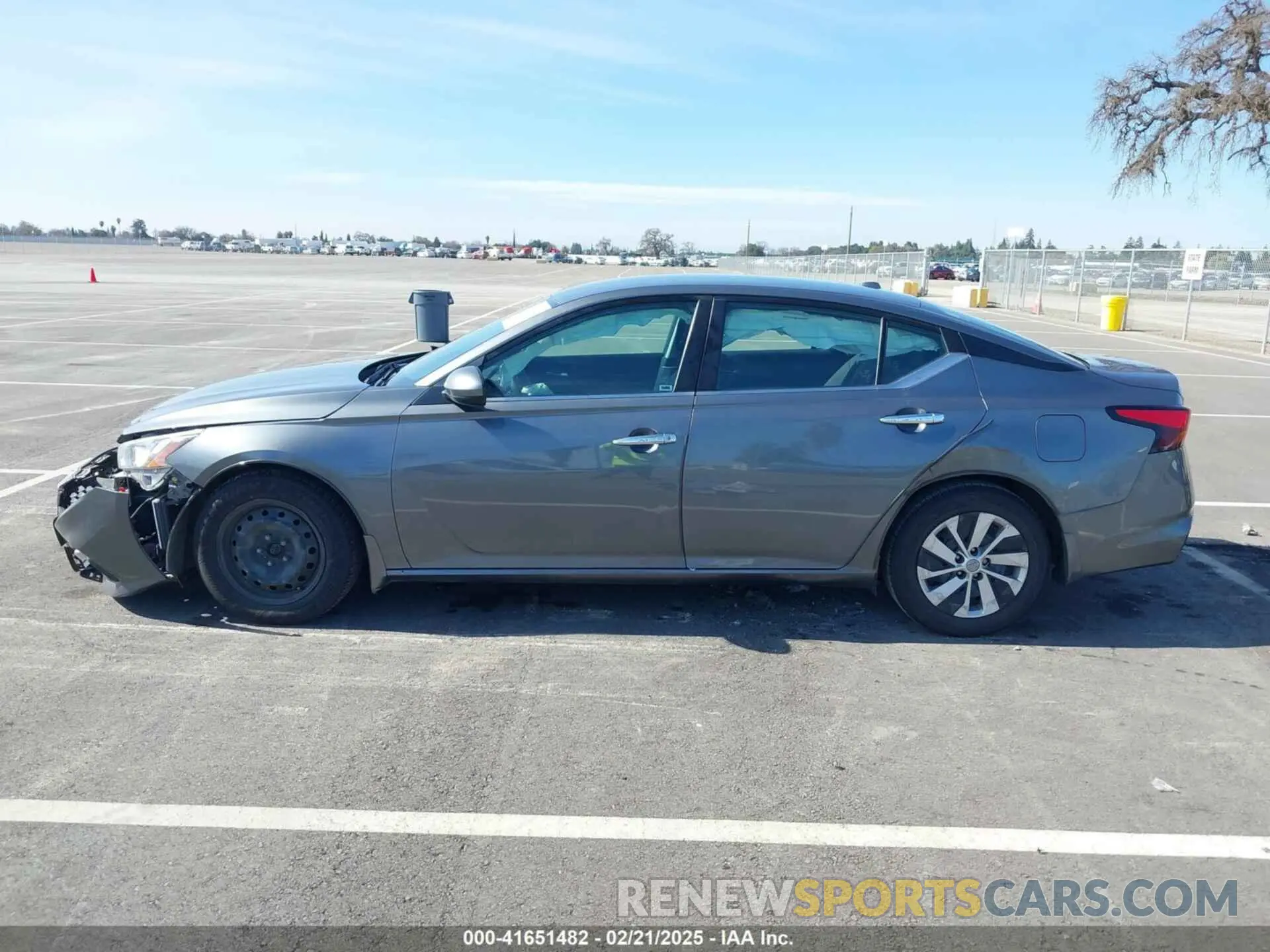 14 Photograph of a damaged car 1N4BL4BV5KC204364 NISSAN ALTIMA 2019