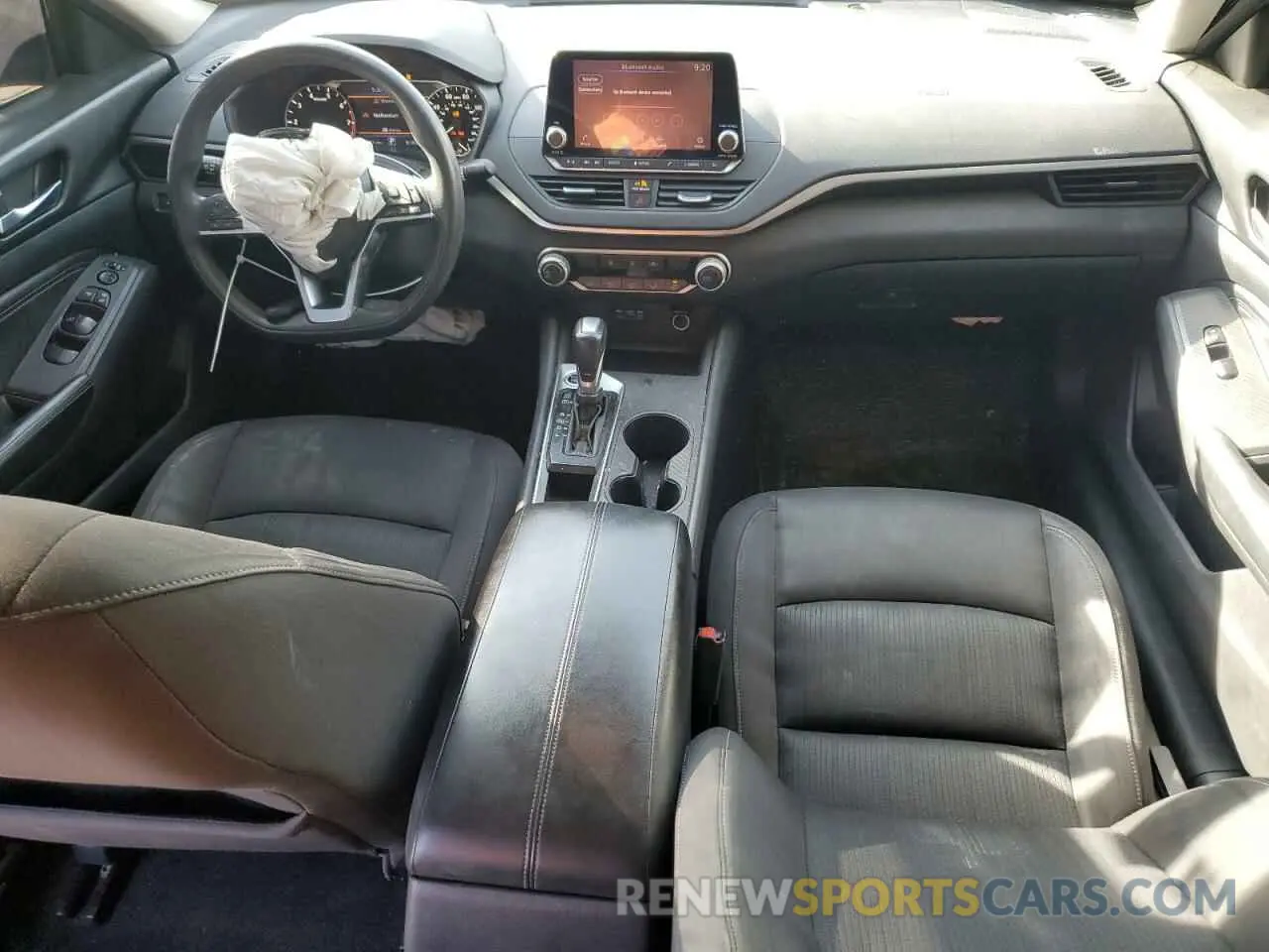 8 Photograph of a damaged car 1N4BL4BV5KC226574 NISSAN ALTIMA 2019