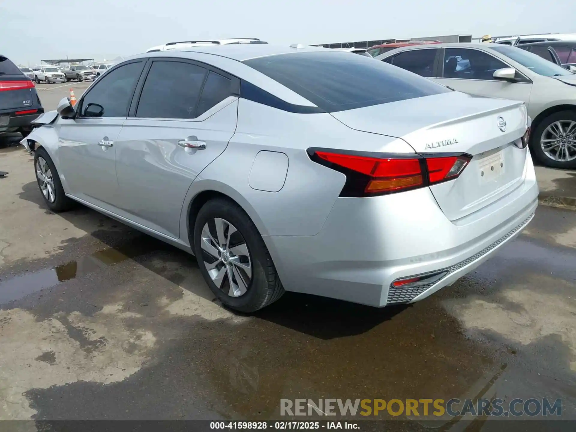 3 Photograph of a damaged car 1N4BL4BV5KC229121 NISSAN ALTIMA 2019