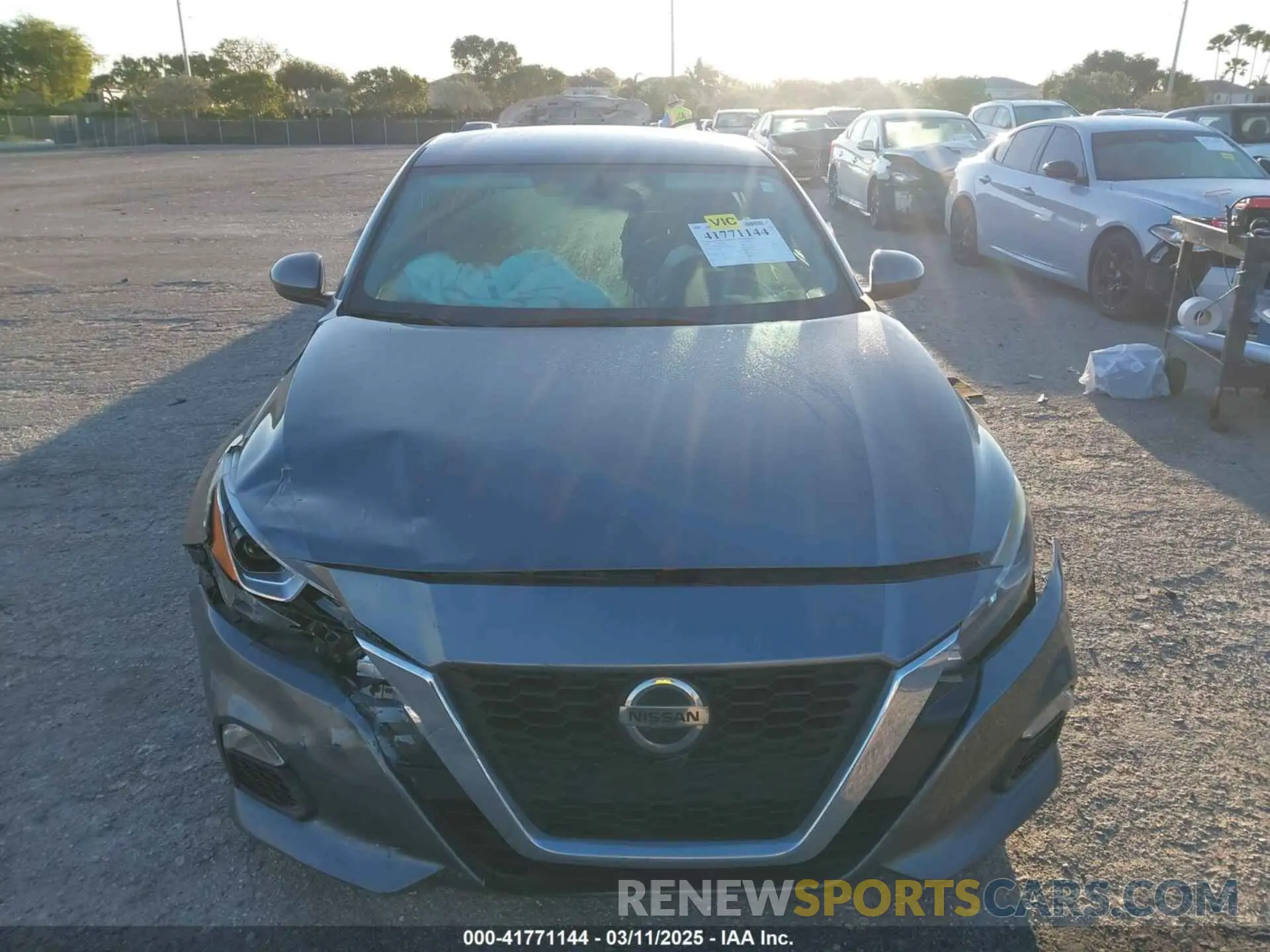 12 Photograph of a damaged car 1N4BL4BV5KC230253 NISSAN ALTIMA 2019
