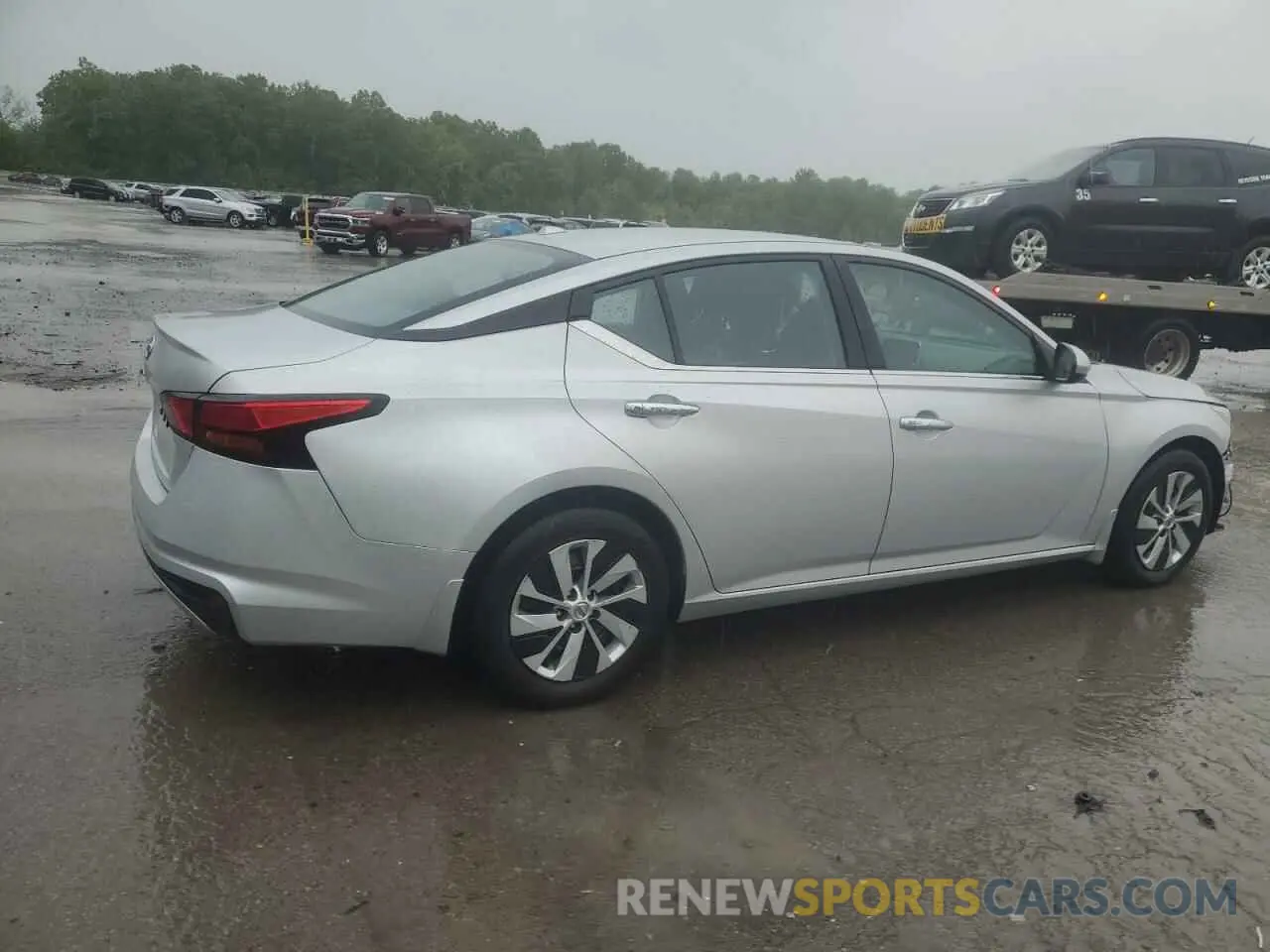3 Photograph of a damaged car 1N4BL4BV5KC237395 NISSAN ALTIMA 2019