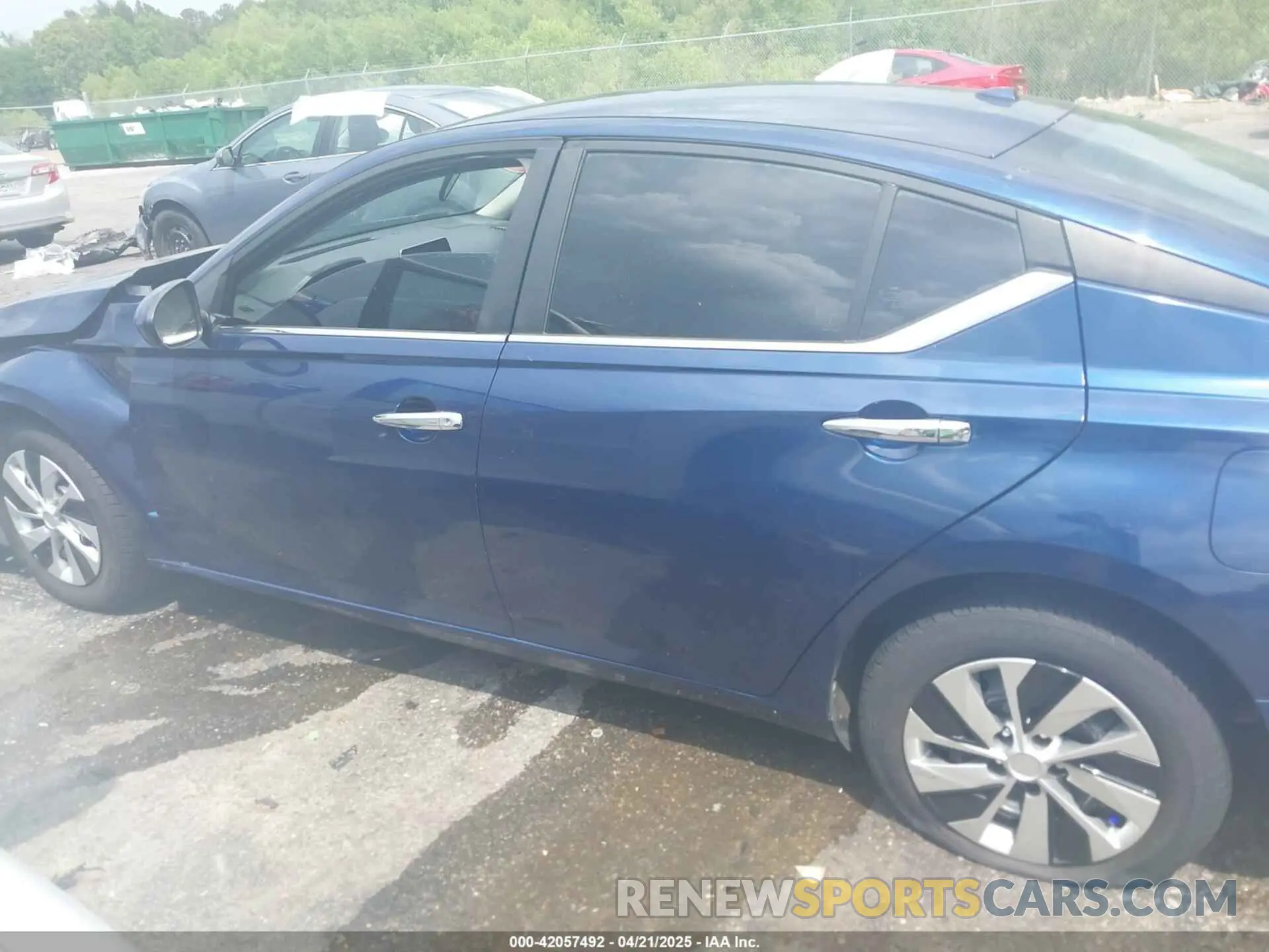 14 Photograph of a damaged car 1N4BL4BV5KC237901 NISSAN ALTIMA 2019