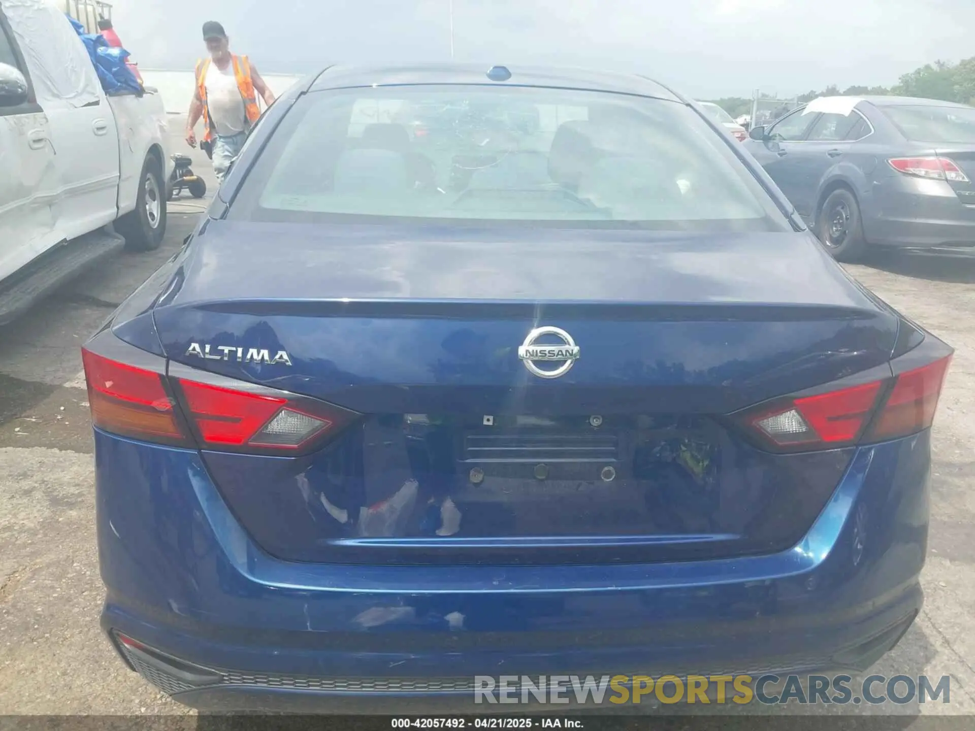 16 Photograph of a damaged car 1N4BL4BV5KC237901 NISSAN ALTIMA 2019