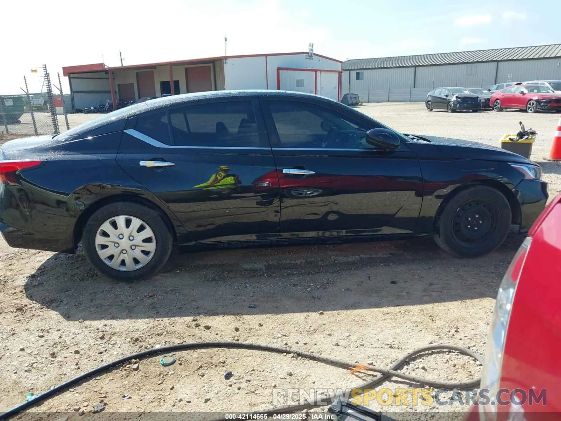 13 Photograph of a damaged car 1N4BL4BV5KC243911 NISSAN ALTIMA 2019
