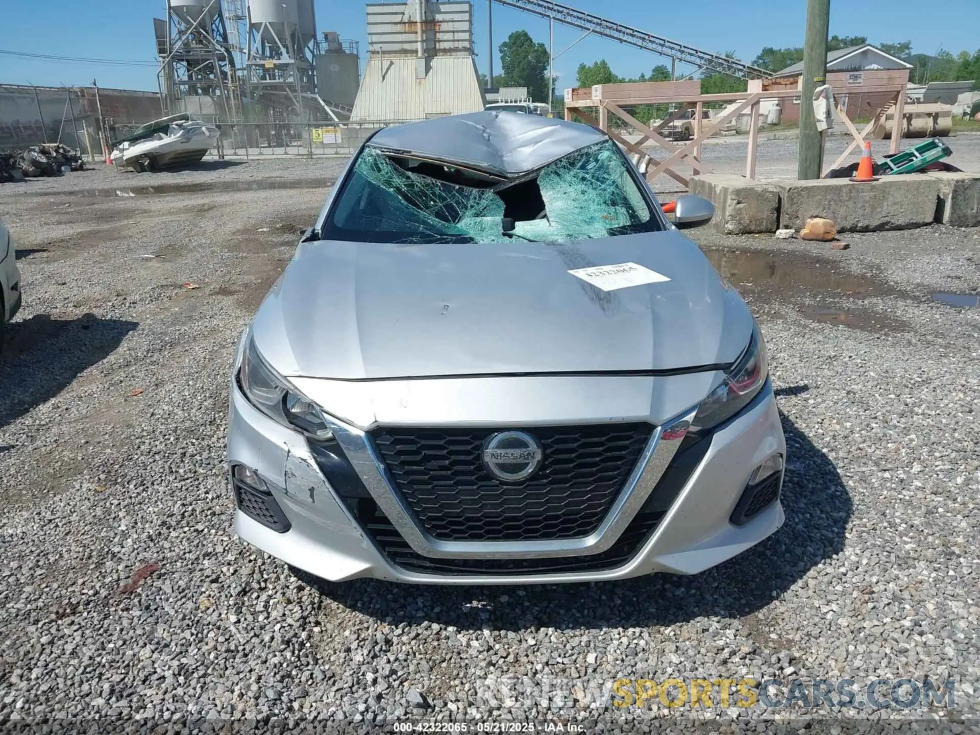 11 Photograph of a damaged car 1N4BL4BV5KC246114 NISSAN ALTIMA 2019