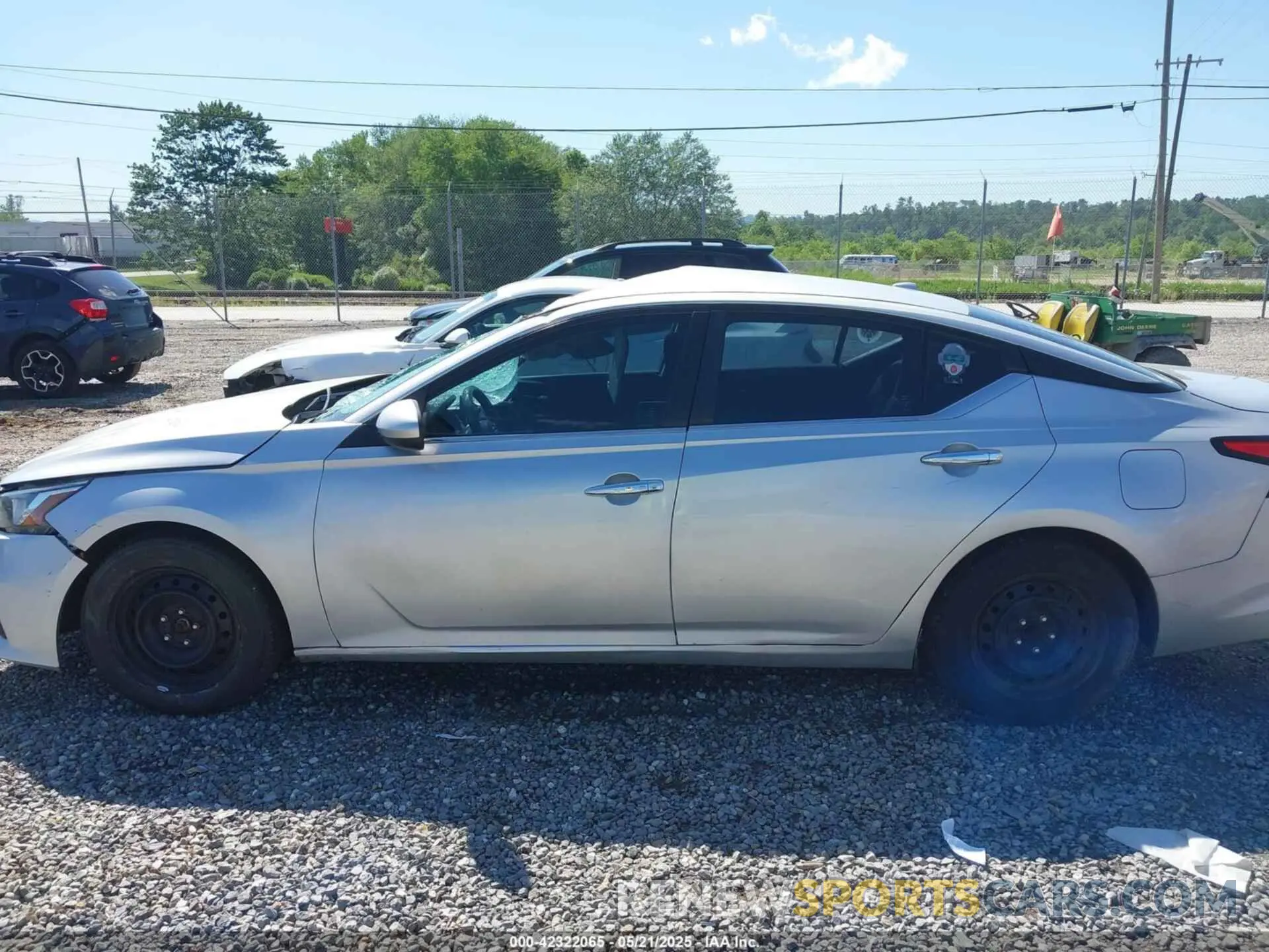 13 Photograph of a damaged car 1N4BL4BV5KC246114 NISSAN ALTIMA 2019