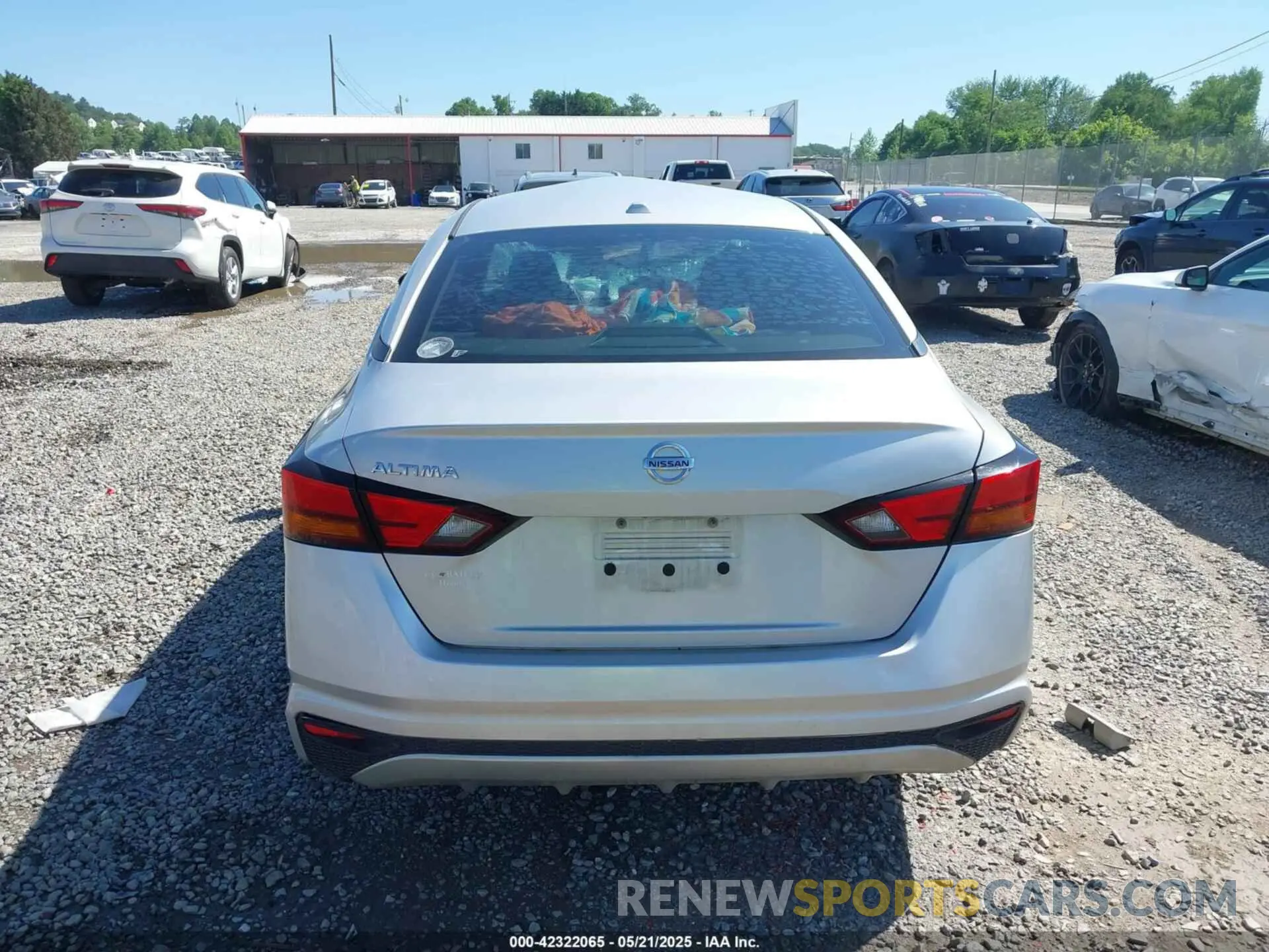 15 Photograph of a damaged car 1N4BL4BV5KC246114 NISSAN ALTIMA 2019