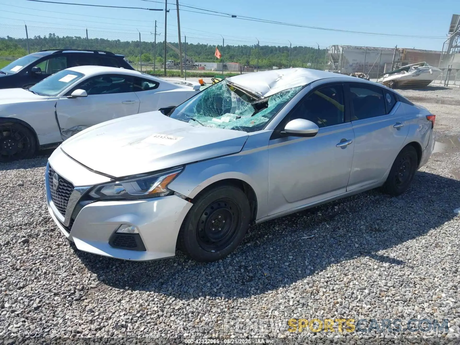 2 Photograph of a damaged car 1N4BL4BV5KC246114 NISSAN ALTIMA 2019
