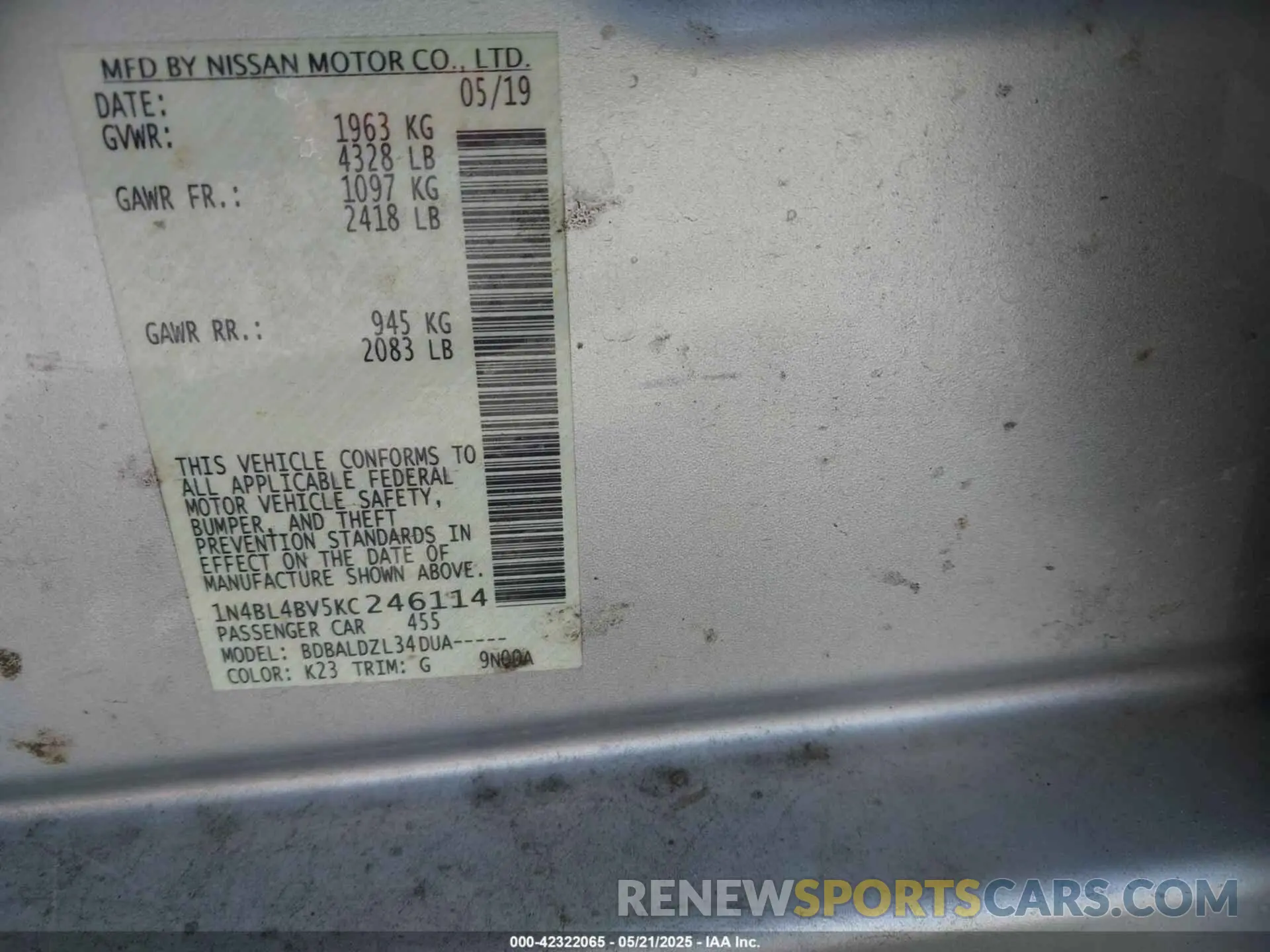 9 Photograph of a damaged car 1N4BL4BV5KC246114 NISSAN ALTIMA 2019