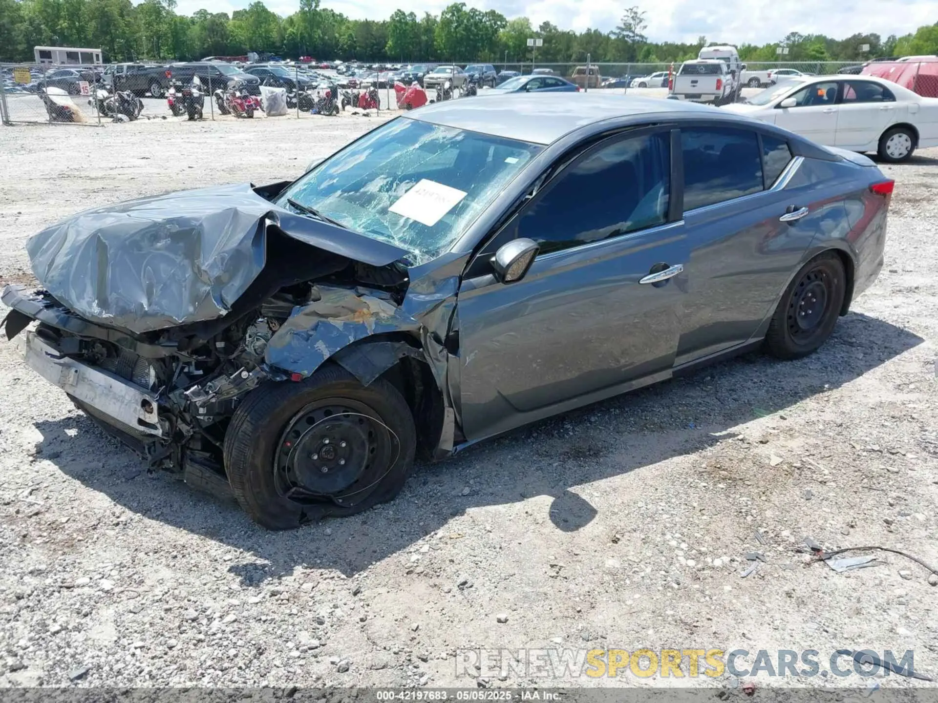 2 Photograph of a damaged car 1N4BL4BV5KC255637 NISSAN ALTIMA 2019