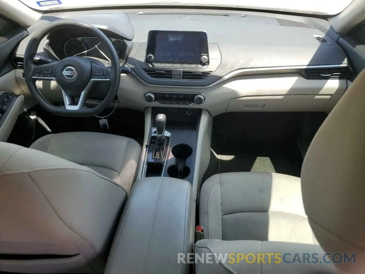 8 Photograph of a damaged car 1N4BL4BV5KN301407 NISSAN ALTIMA 2019