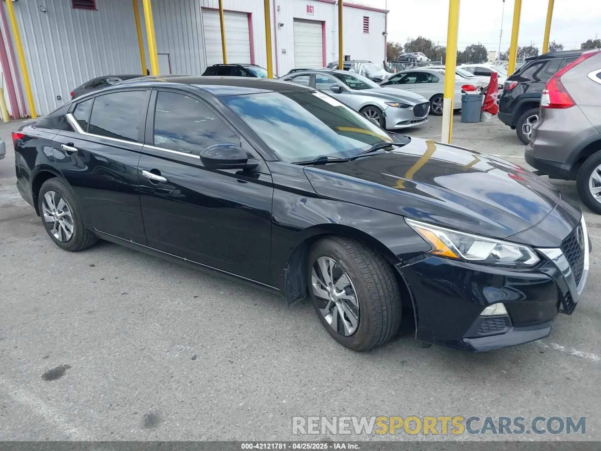 1 Photograph of a damaged car 1N4BL4BV5KN307594 NISSAN ALTIMA 2019