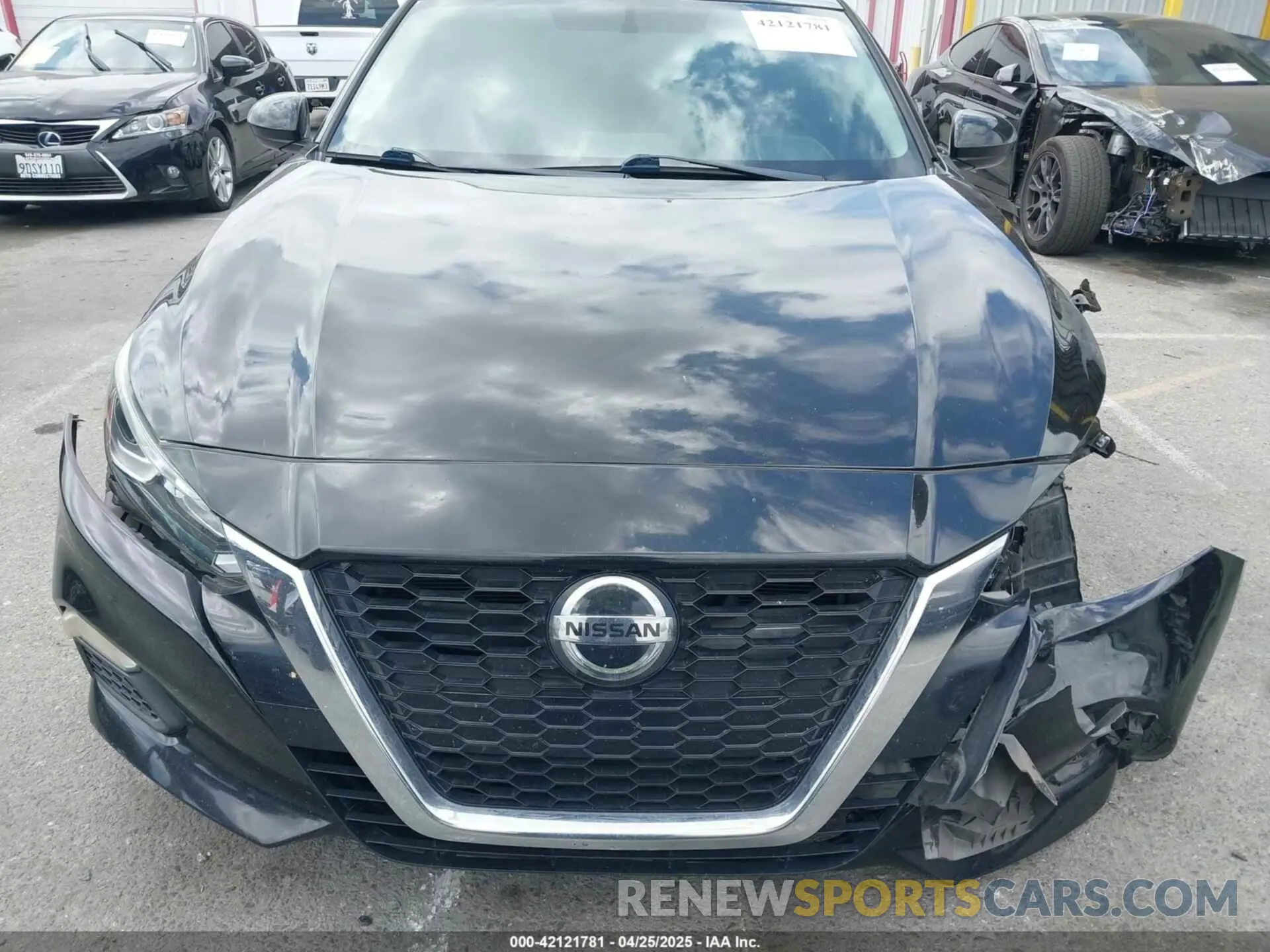 13 Photograph of a damaged car 1N4BL4BV5KN307594 NISSAN ALTIMA 2019