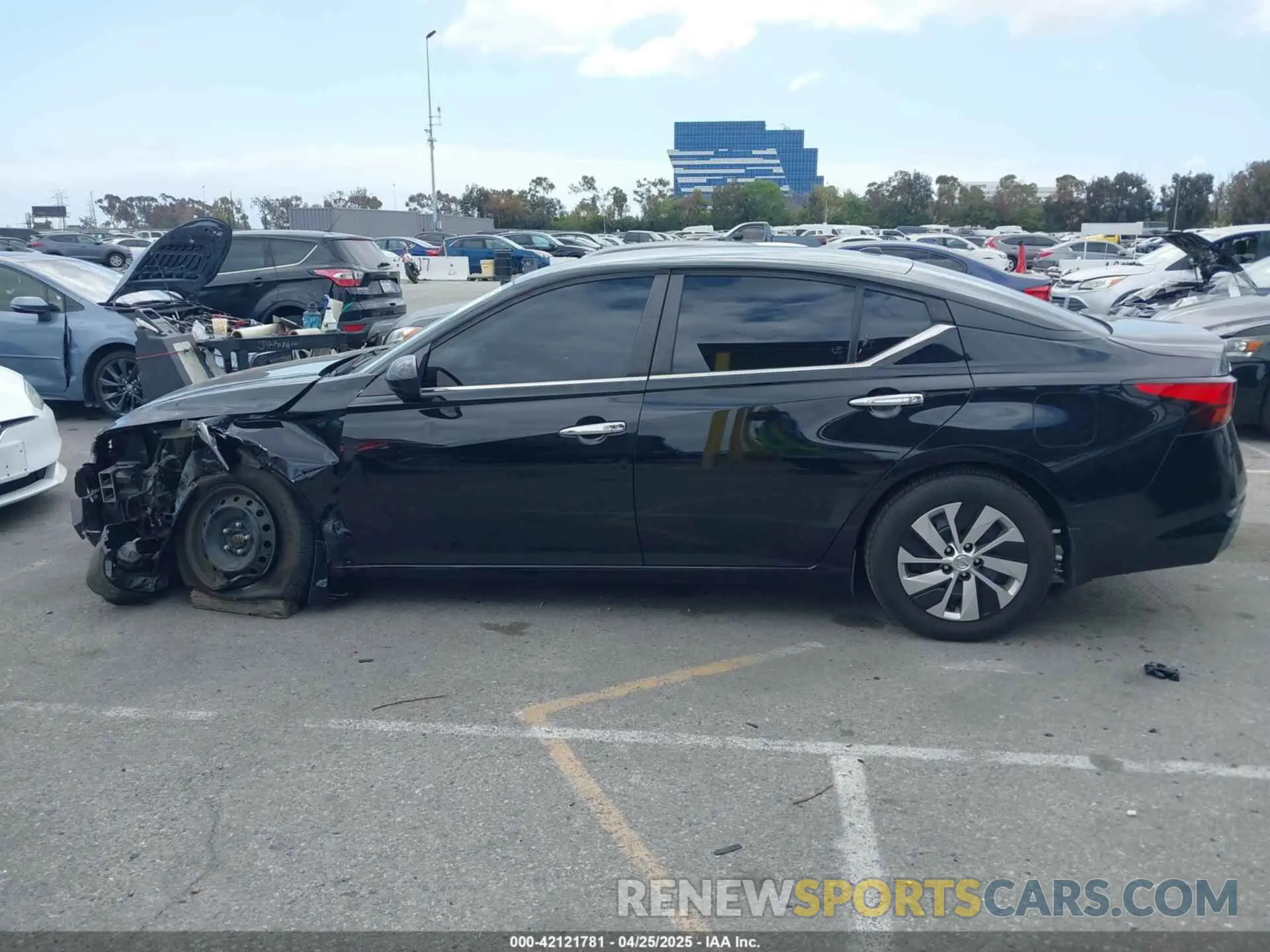 15 Photograph of a damaged car 1N4BL4BV5KN307594 NISSAN ALTIMA 2019