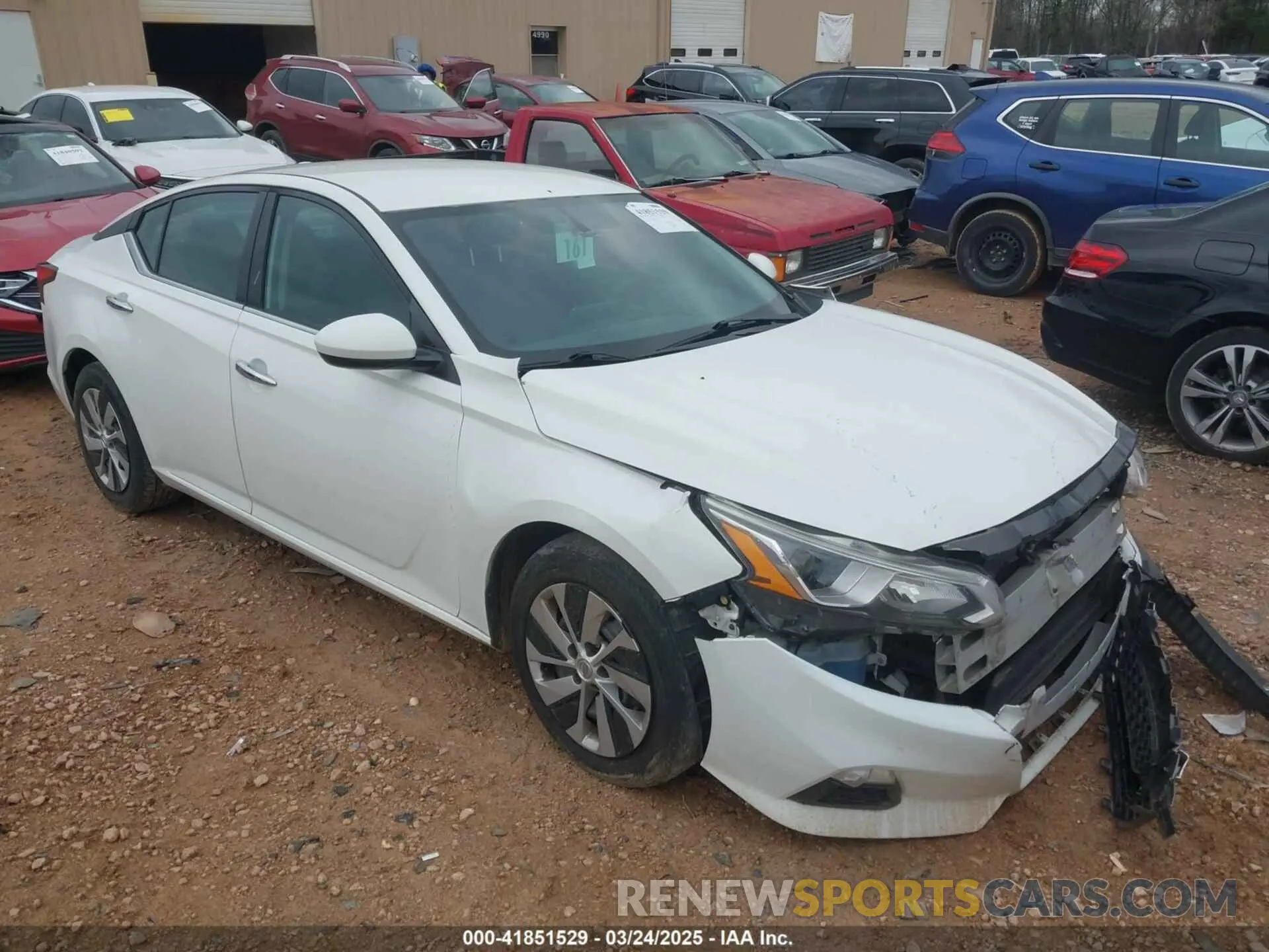 1 Photograph of a damaged car 1N4BL4BV5KN308941 NISSAN ALTIMA 2019