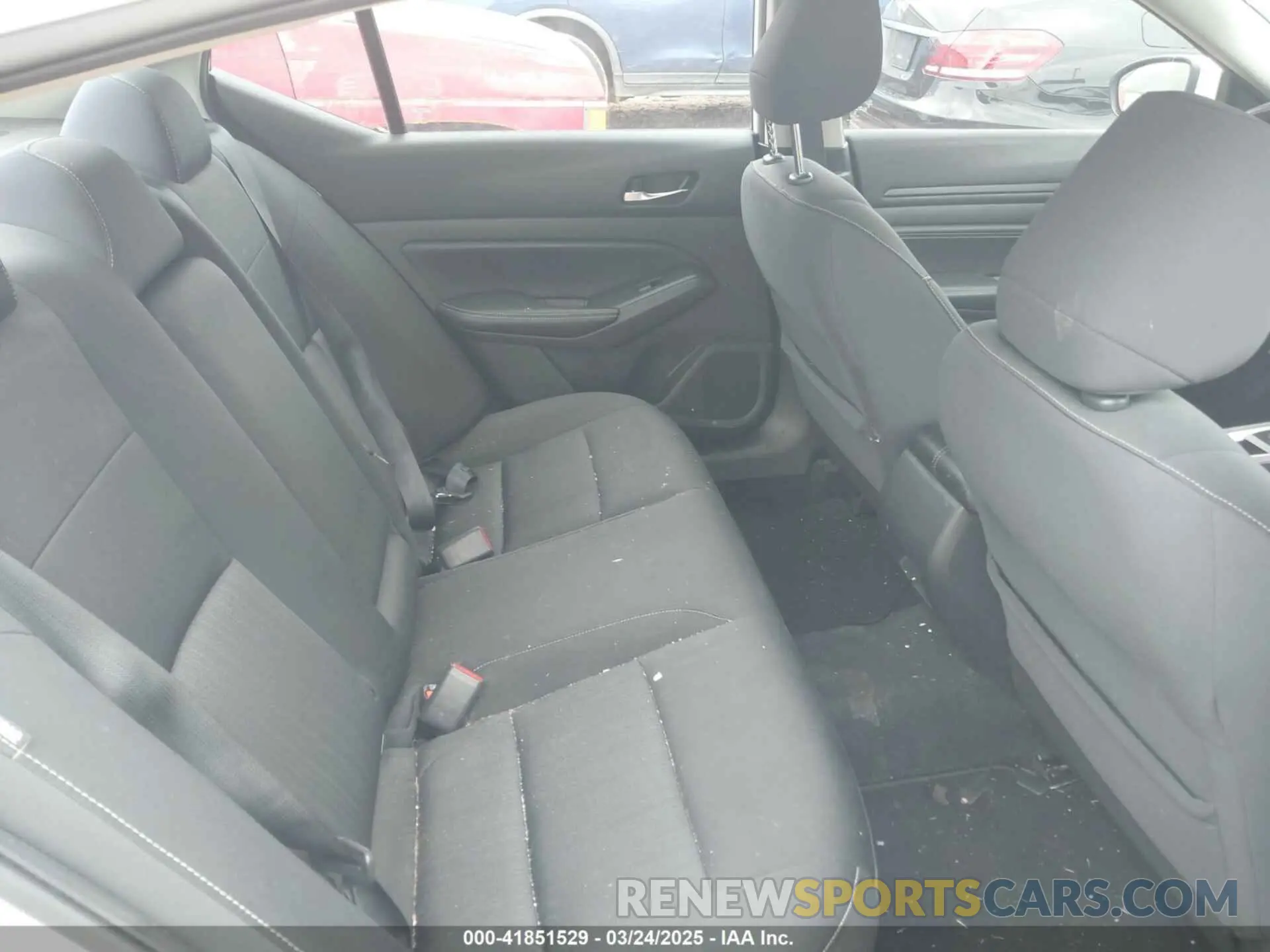 8 Photograph of a damaged car 1N4BL4BV5KN308941 NISSAN ALTIMA 2019