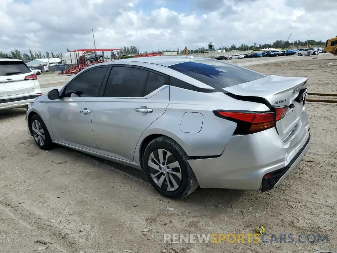 2 Photograph of a damaged car 1N4BL4BV6KC161167 NISSAN ALTIMA 2019