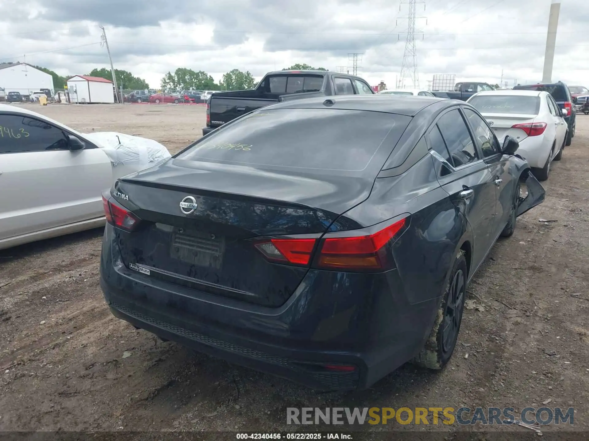 4 Photograph of a damaged car 1N4BL4BV6KC167101 NISSAN ALTIMA 2019