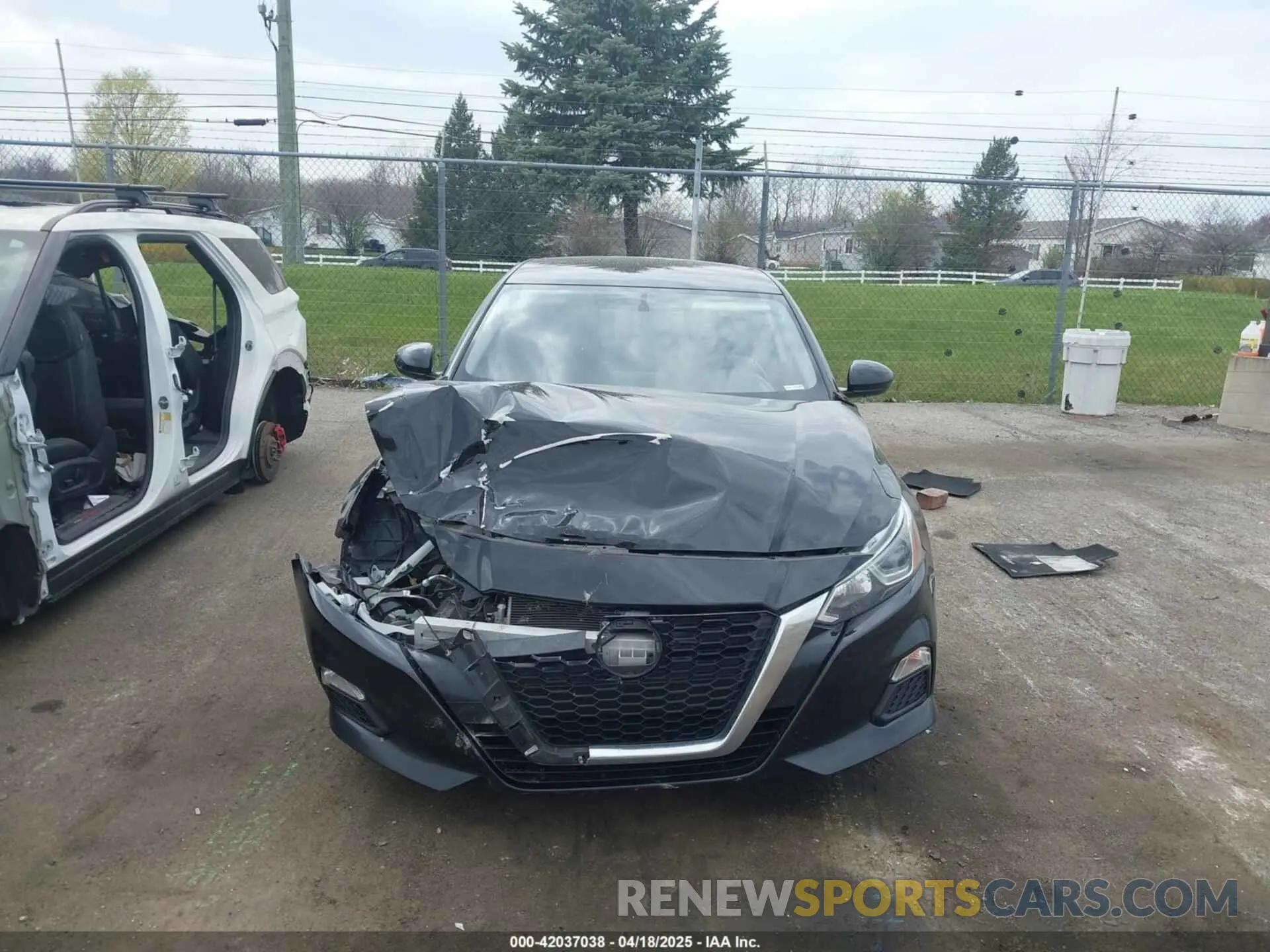 12 Photograph of a damaged car 1N4BL4BV6KC197344 NISSAN ALTIMA 2019