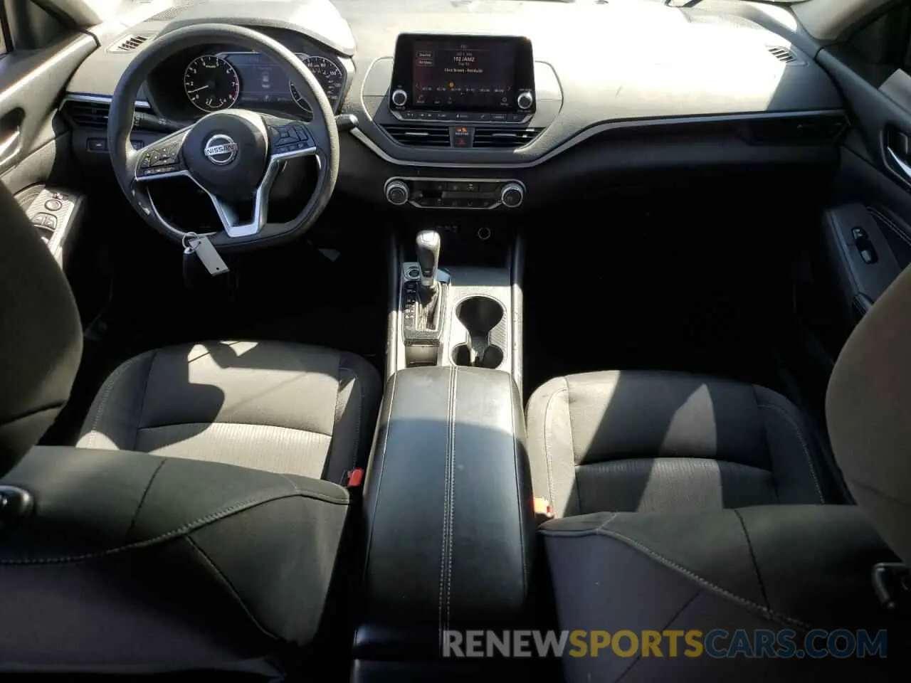 8 Photograph of a damaged car 1N4BL4BV6KC200887 NISSAN ALTIMA 2019