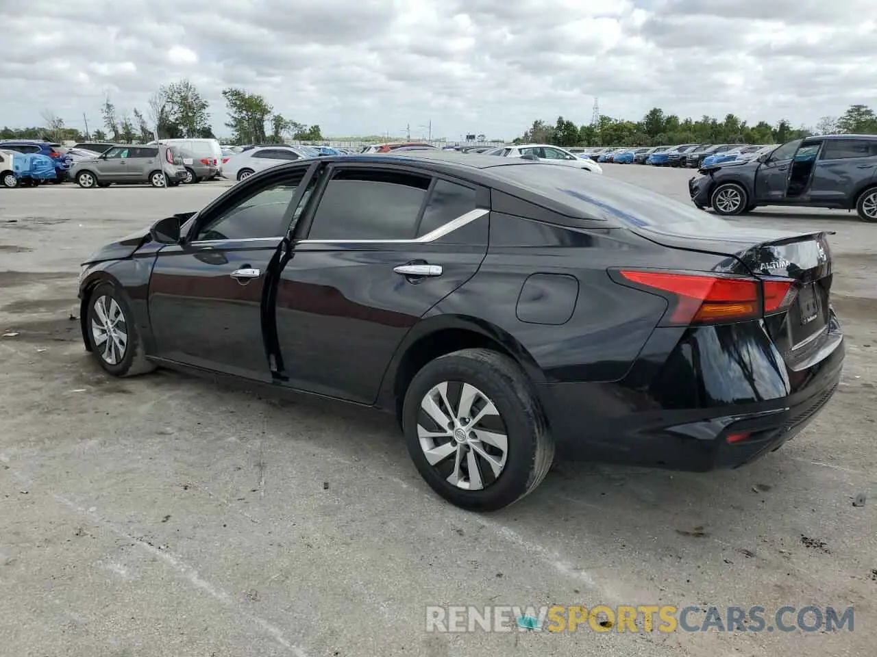 2 Photograph of a damaged car 1N4BL4BV6KC235073 NISSAN ALTIMA 2019