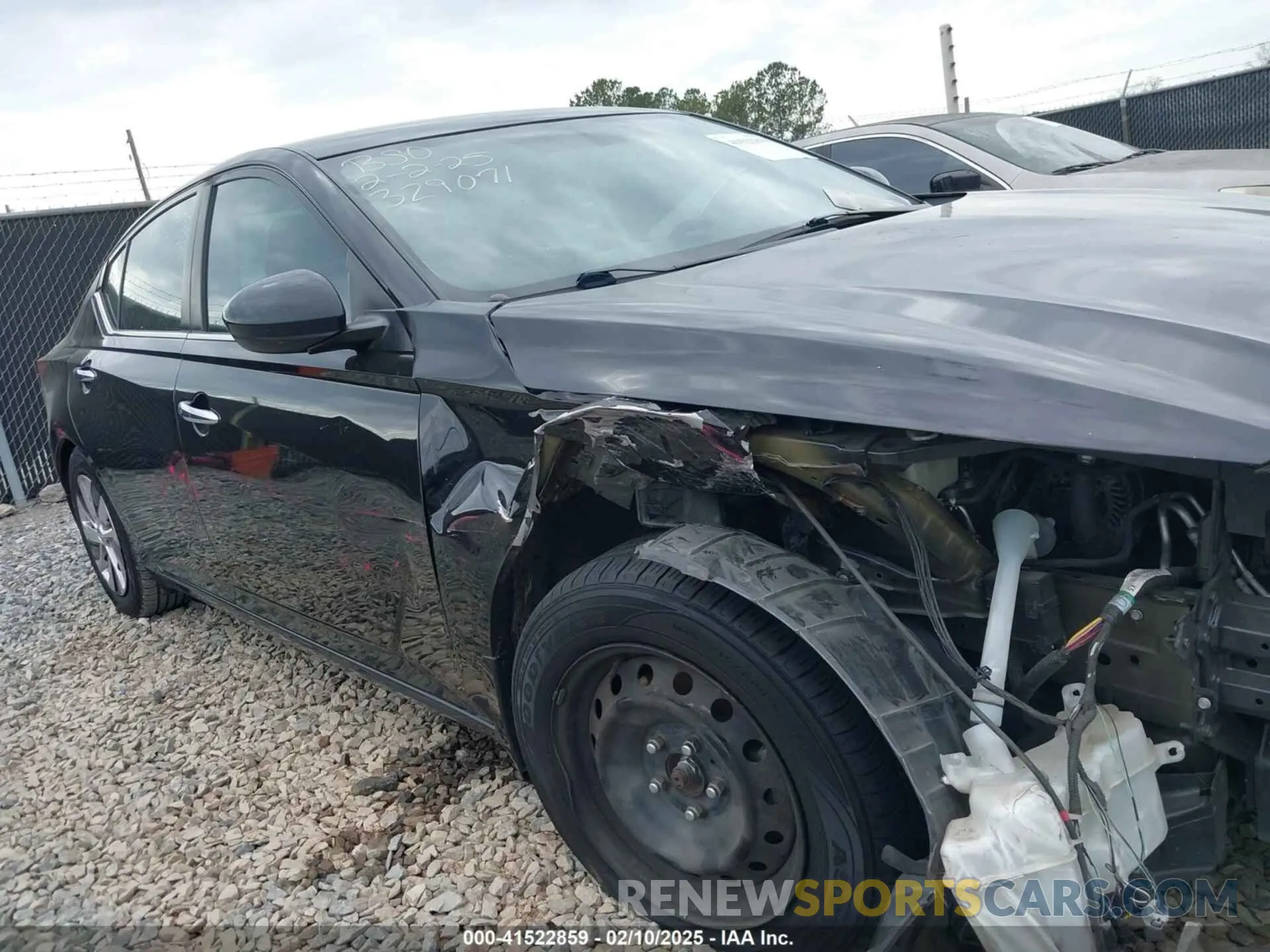 6 Photograph of a damaged car 1N4BL4BV6KN329071 NISSAN ALTIMA 2019