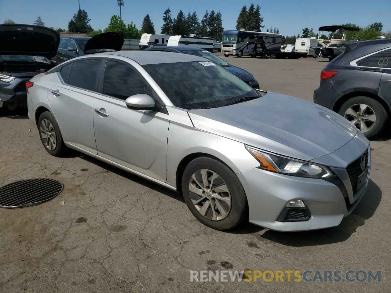 4 Photograph of a damaged car 1N4BL4BV7KC125763 NISSAN ALTIMA 2019