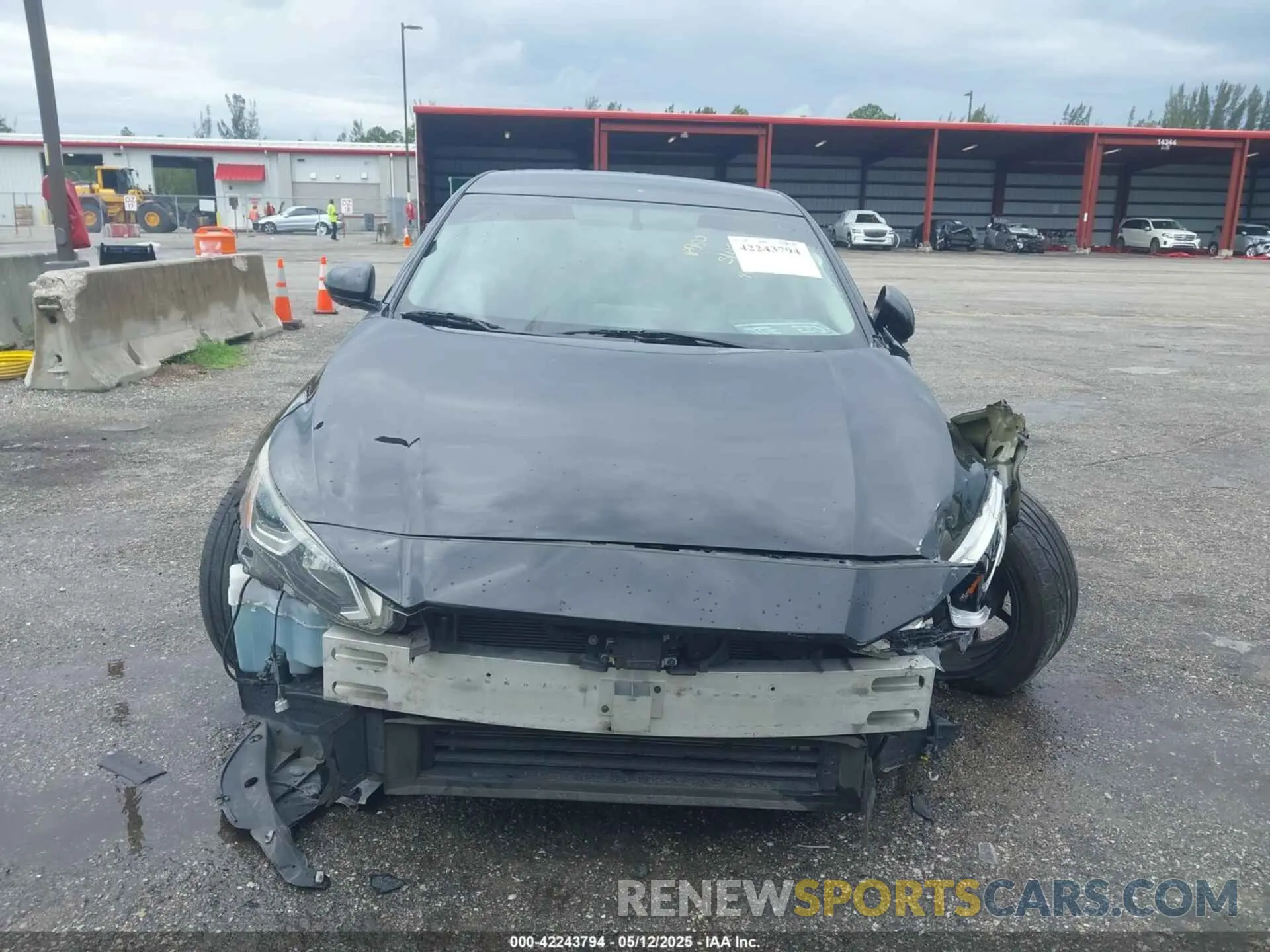 13 Photograph of a damaged car 1N4BL4BV7KC136407 NISSAN ALTIMA 2019